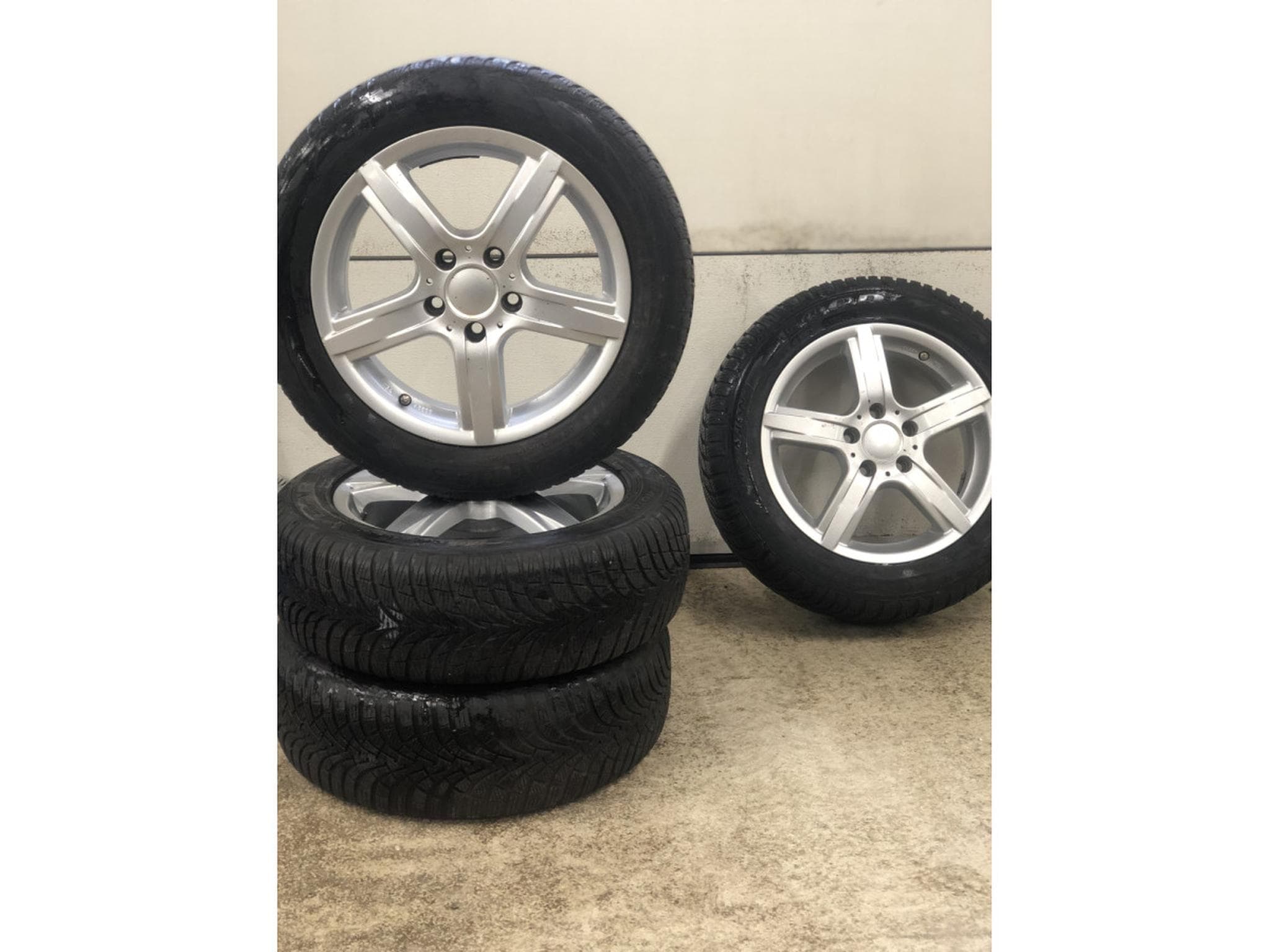 Jantes alu + Pneus h – 16" - Photo 1