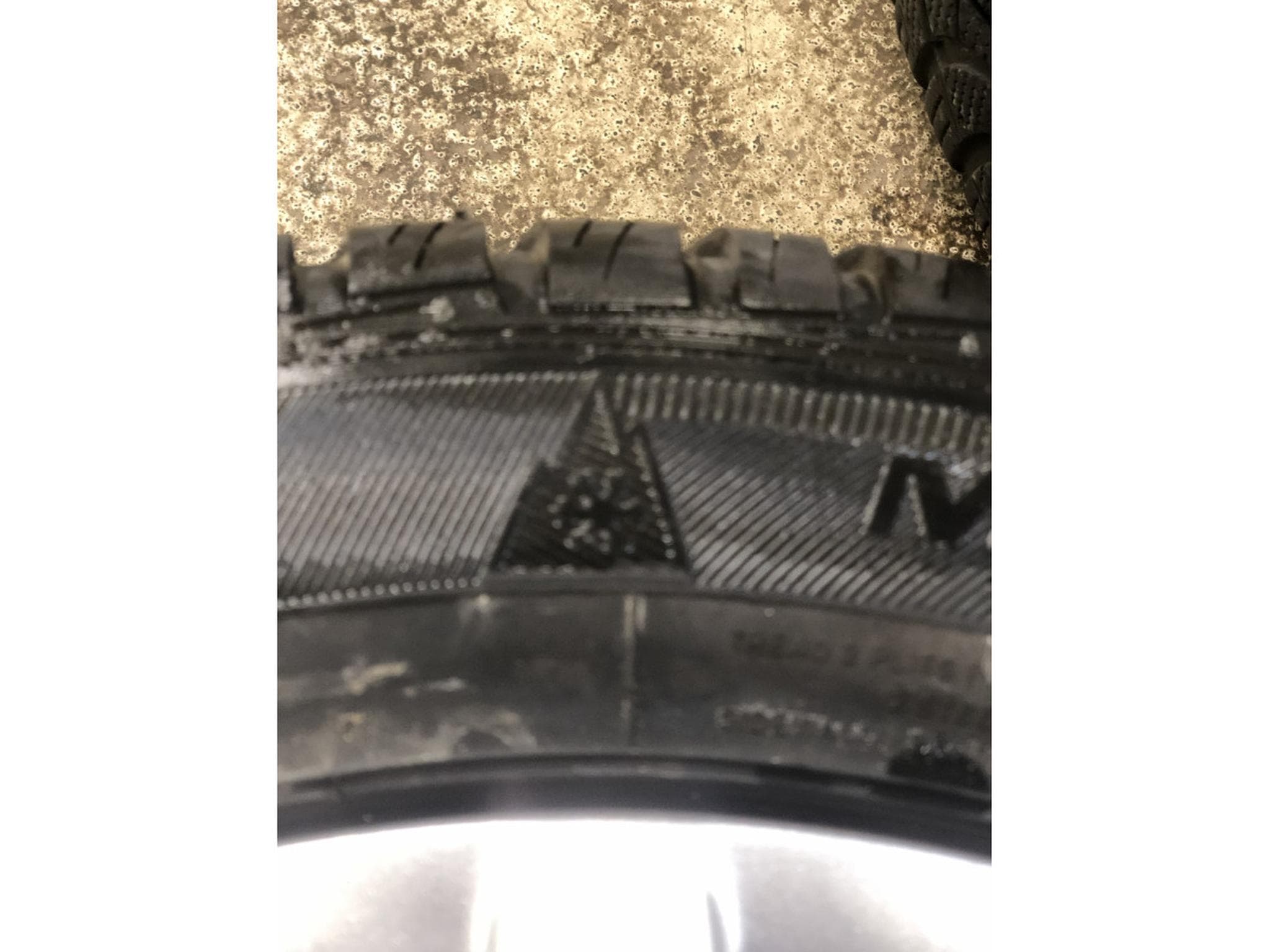 Jantes alu + Pneus h – 16" - Photo 4