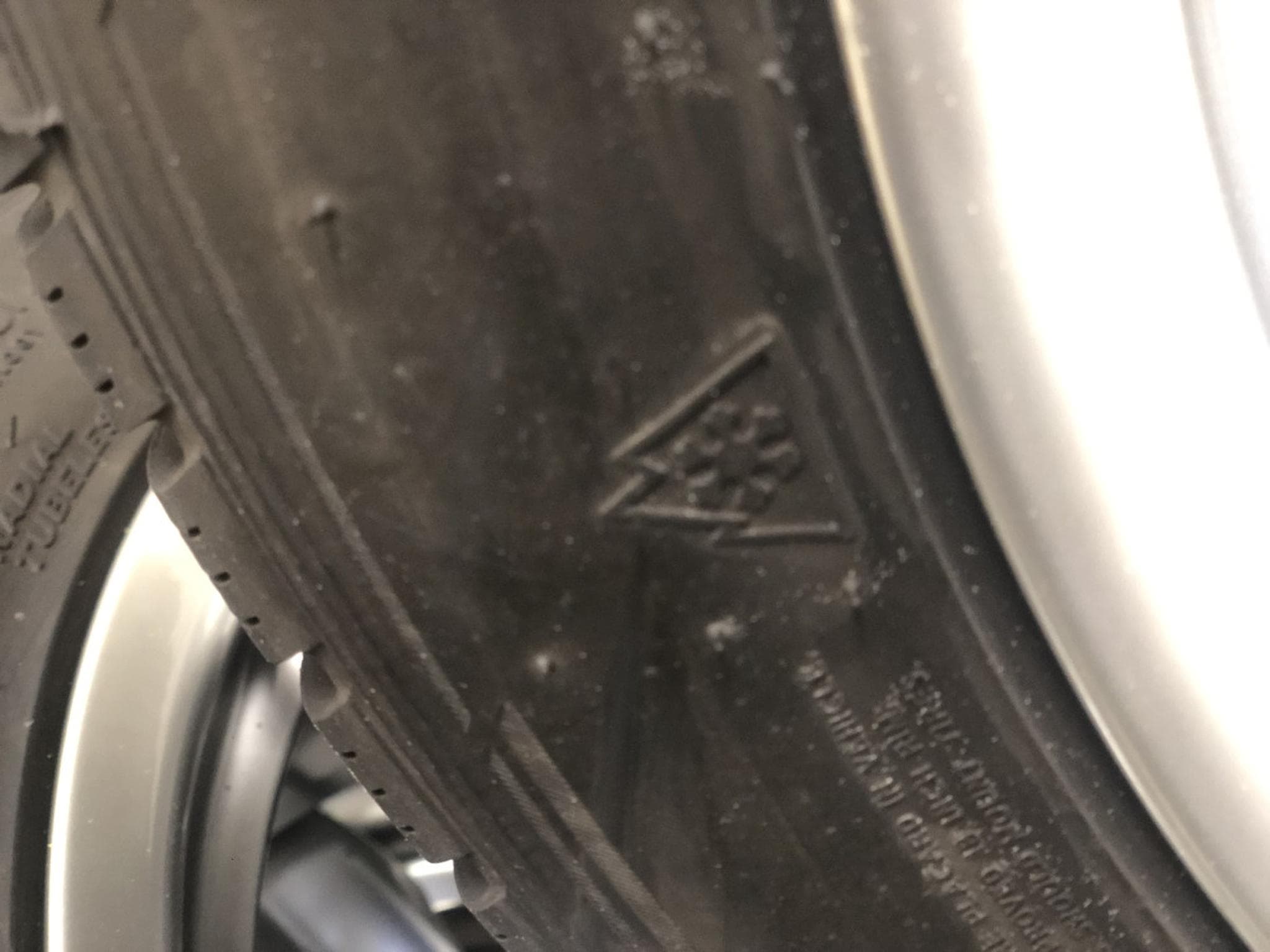 Jantes alu + Pneus h – 18" - Photo 5