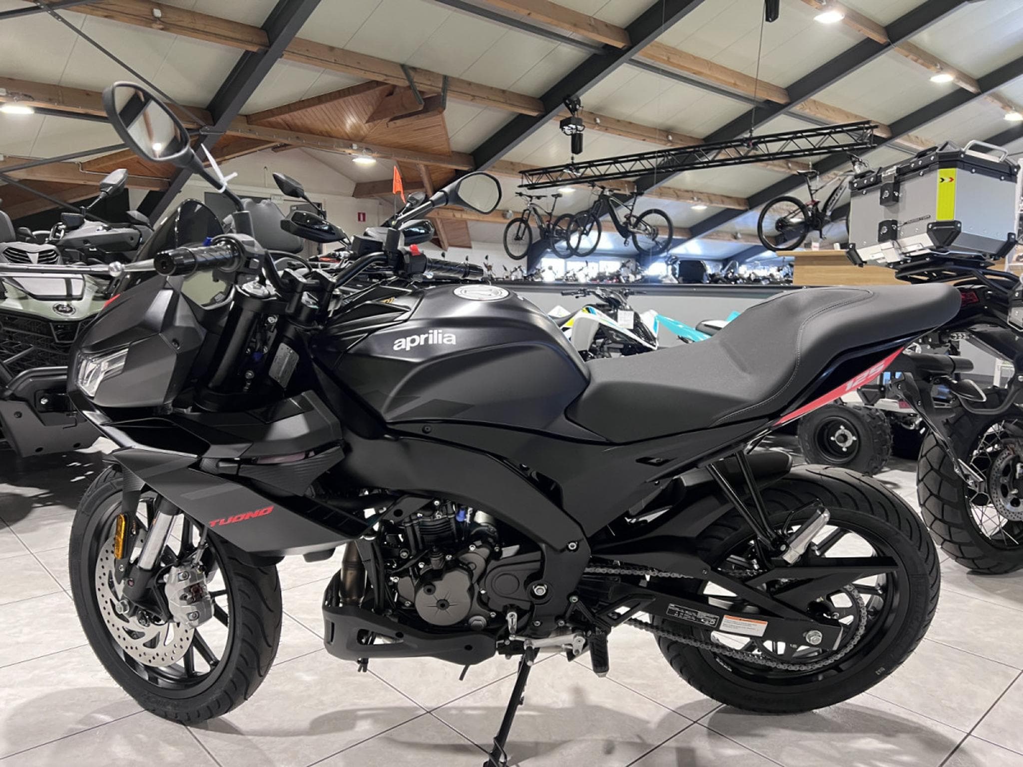 Aprilia Tuono 125 (2025) - Foto 5