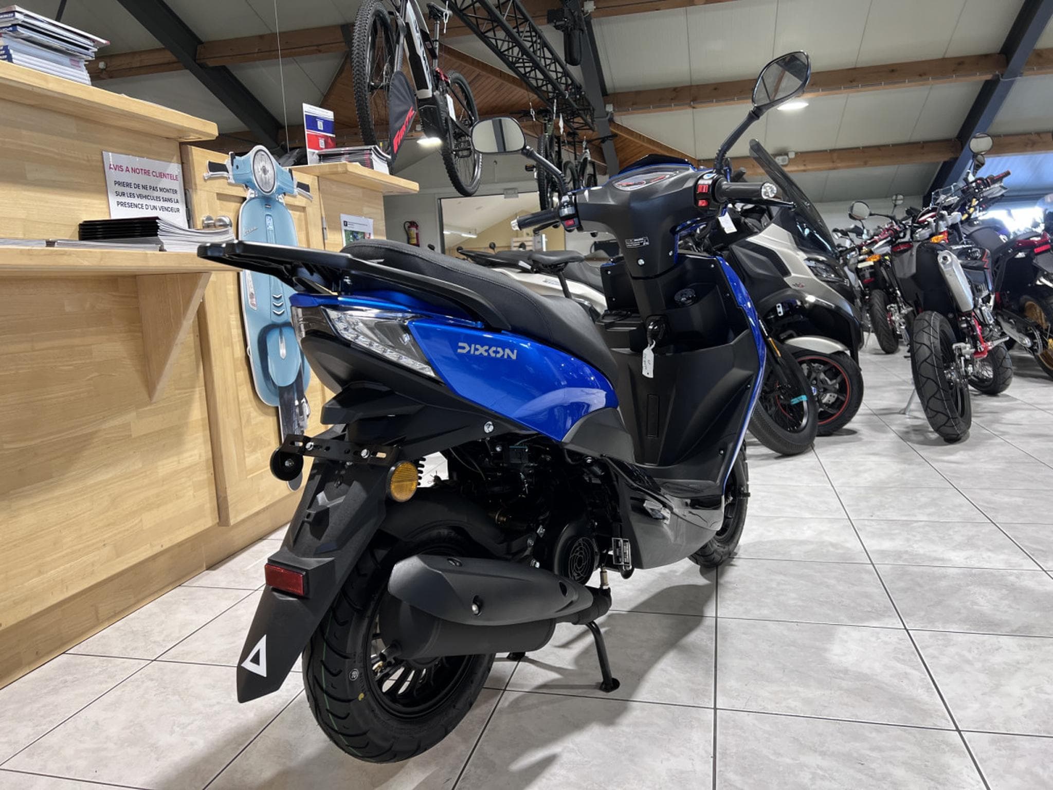 TNT Motor Dixon 10 CLASSE A 25 km/h (2024) - Foto 3