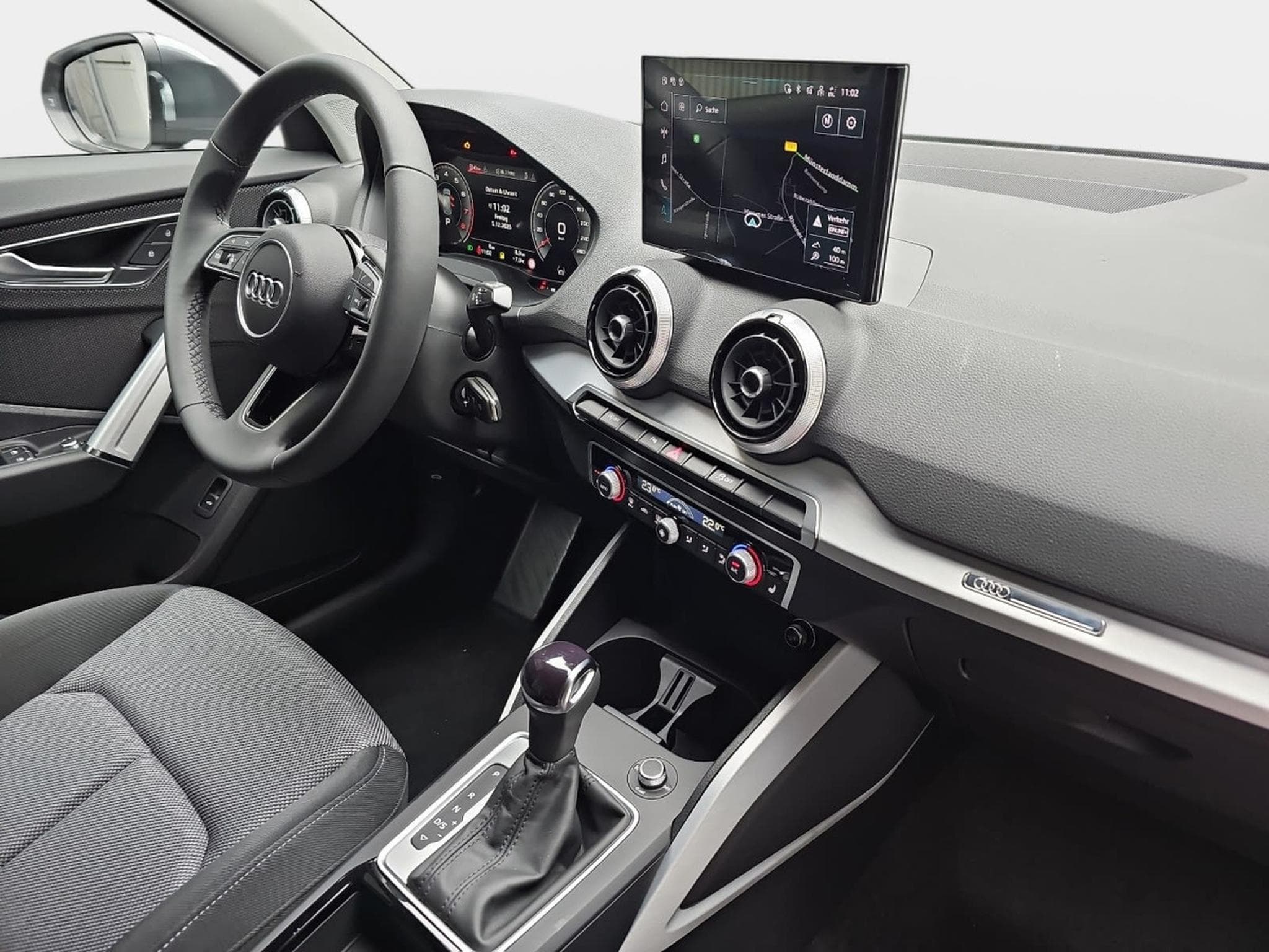 Audi Q2 35 TFSI S-Tronic 150  S-Line (2025) - Foto 15