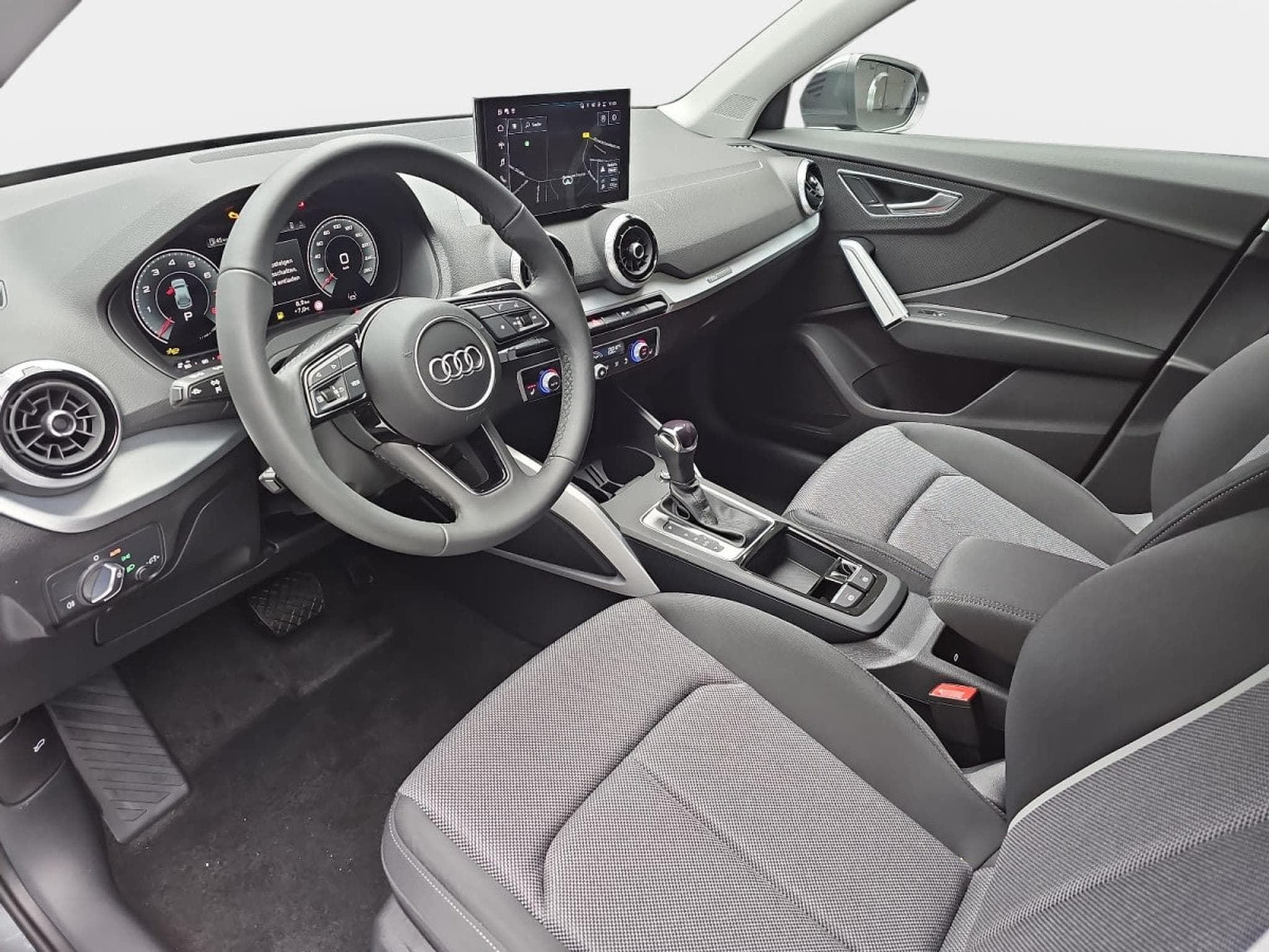 Audi Q2 35 TFSI S-Tronic 150  S-Line (2025) - Foto 17