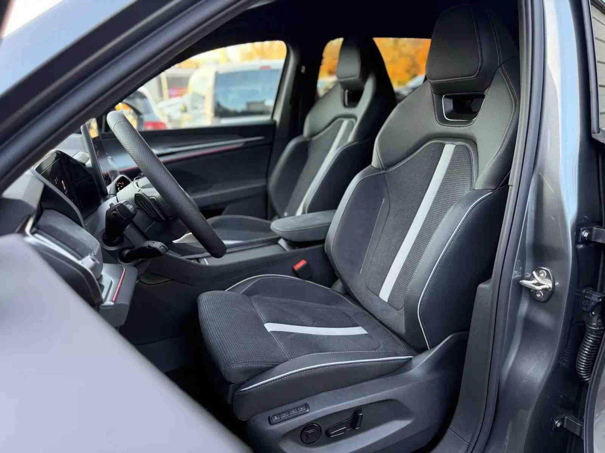 Skoda Kodiaq 2.0 TSi DSG 204 4x4 Sportline (2025) - Foto 7