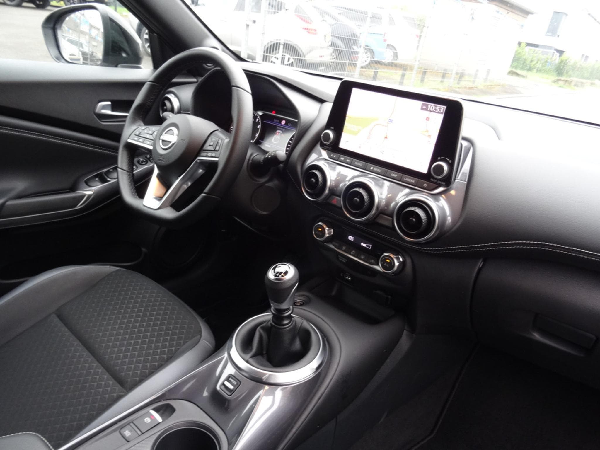 Nissan Juke 1.0 N- CONNECTA + Park & Ride Pack (2024) - Photo 16