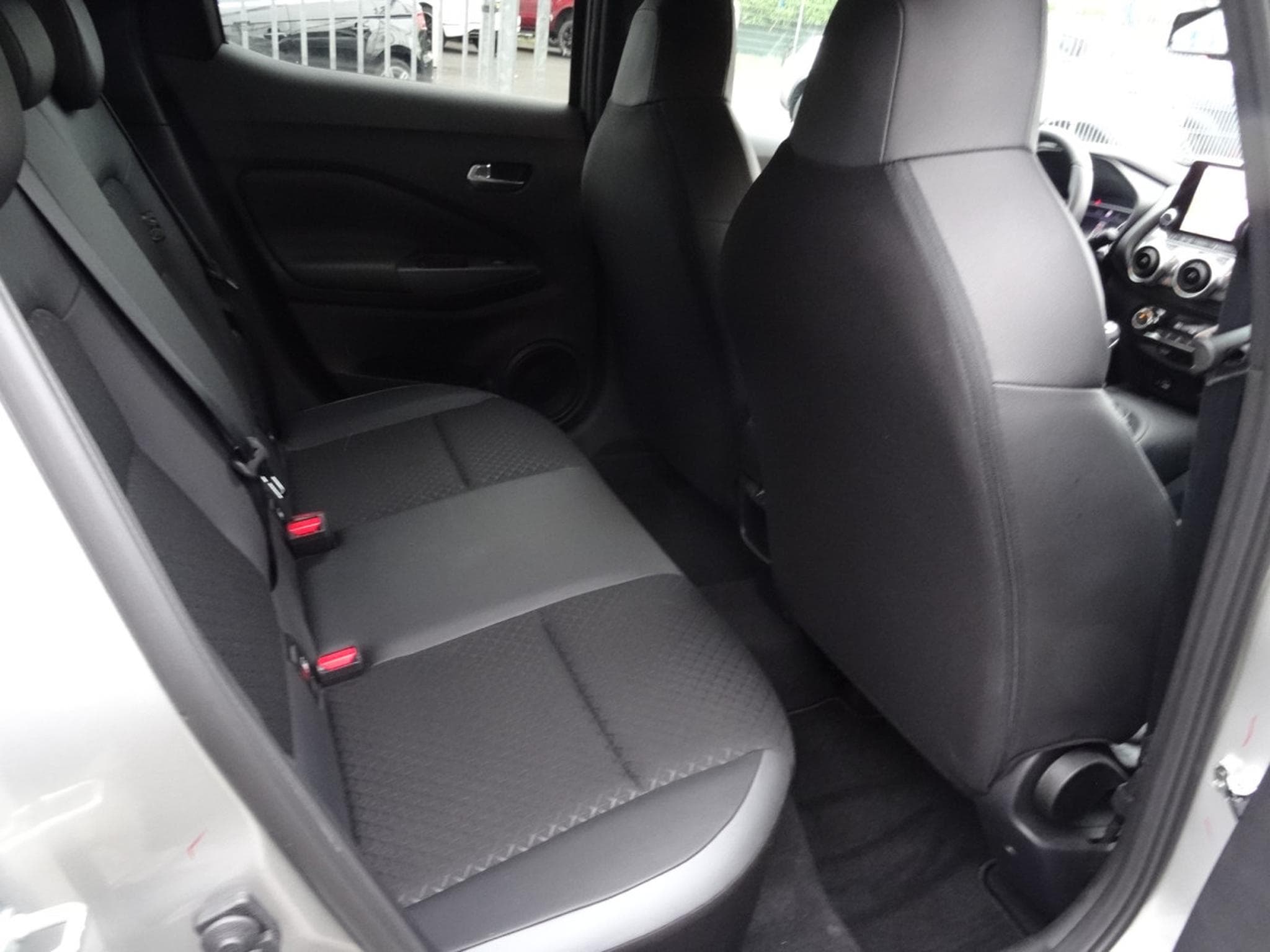 Nissan Juke 1.0 N- CONNECTA + Park & Ride Pack (2024) - Photo 25