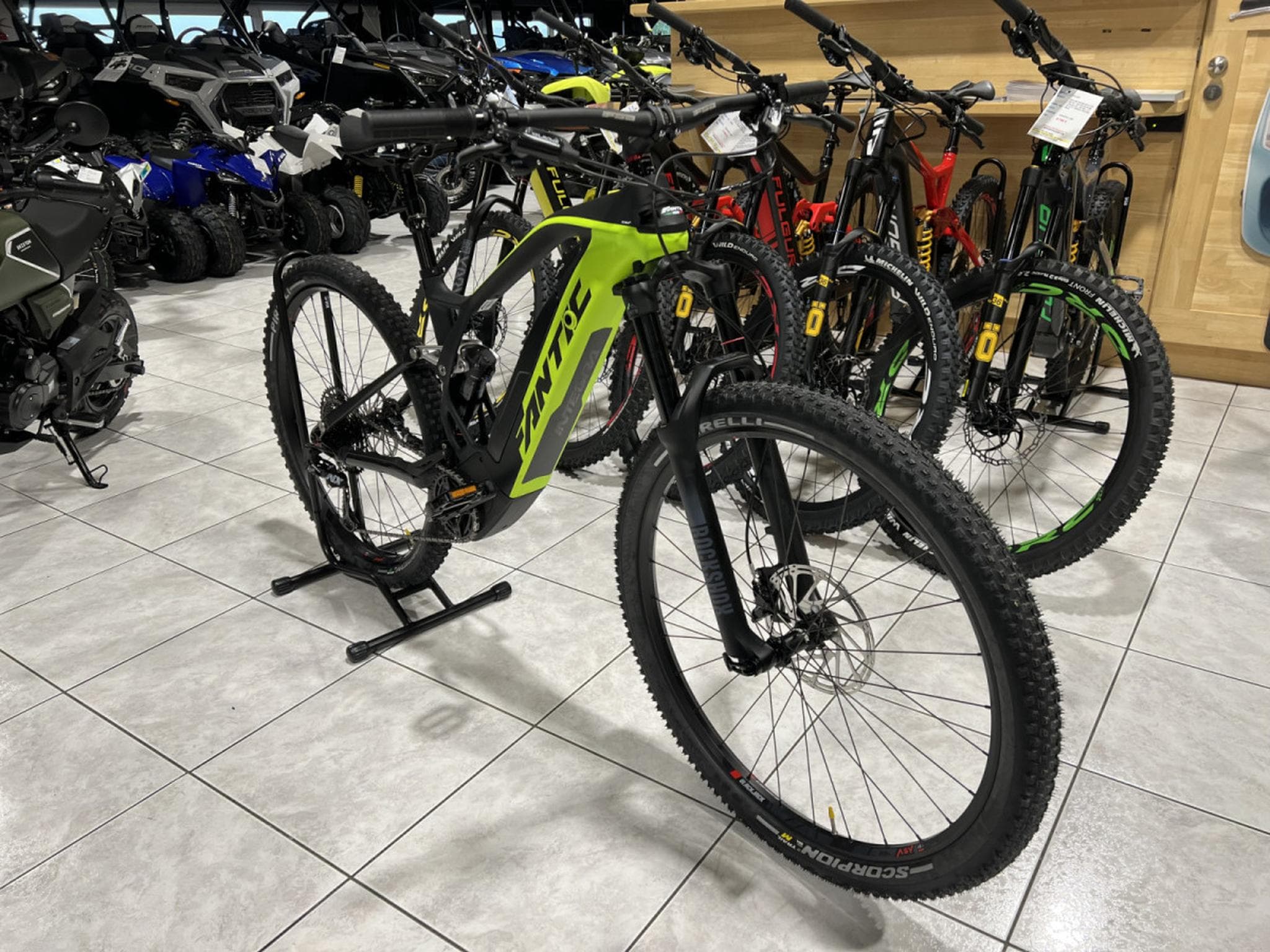 Fantic XTF 1.5 Carbon XL  720 Wh, 29''-29'', freins 2 pistons, 90 Nm (2026) - Foto 10