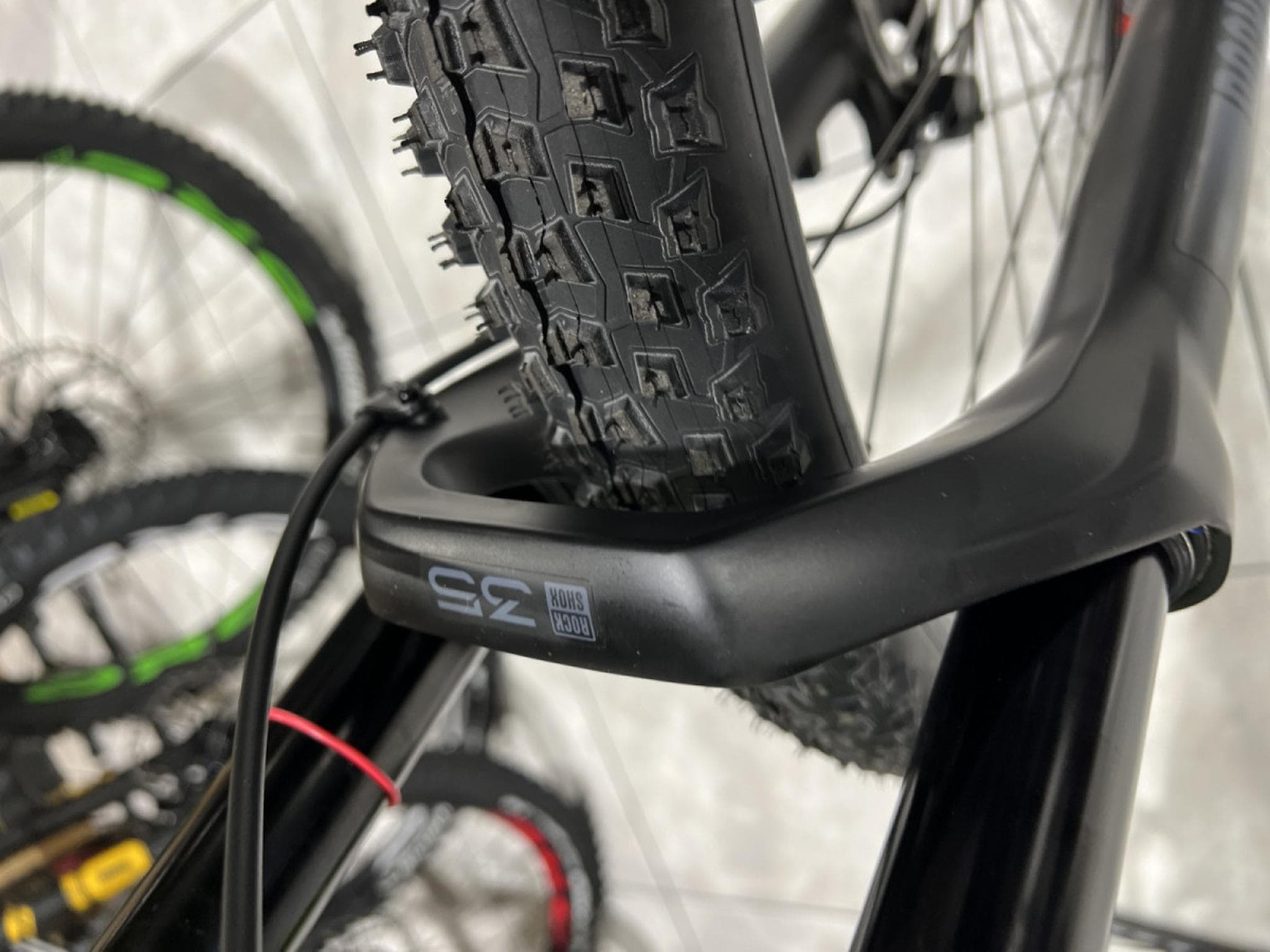 Fantic XTF 1.5 Carbon XL  720 Wh, 29''-29'', freins 2 pistons, 90 Nm (2026) - Foto 9