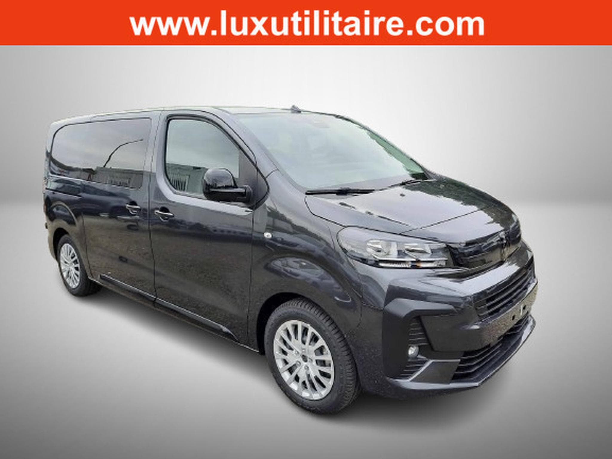 Peugeot Expert 2.0 BlueHDI 180 EAT8 Confort M Doubel Cabine (2025) - Foto 1