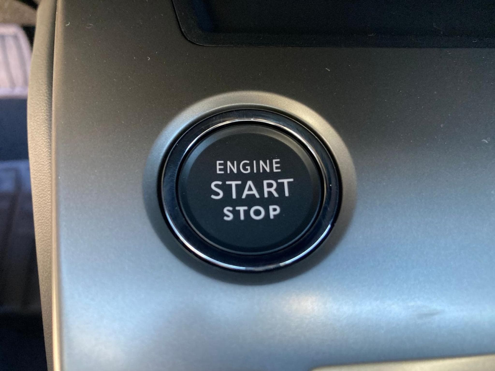 Peugeot 308 1.5 BlueHDI 130 EAT8 ALLURE (2025) - Foto 19