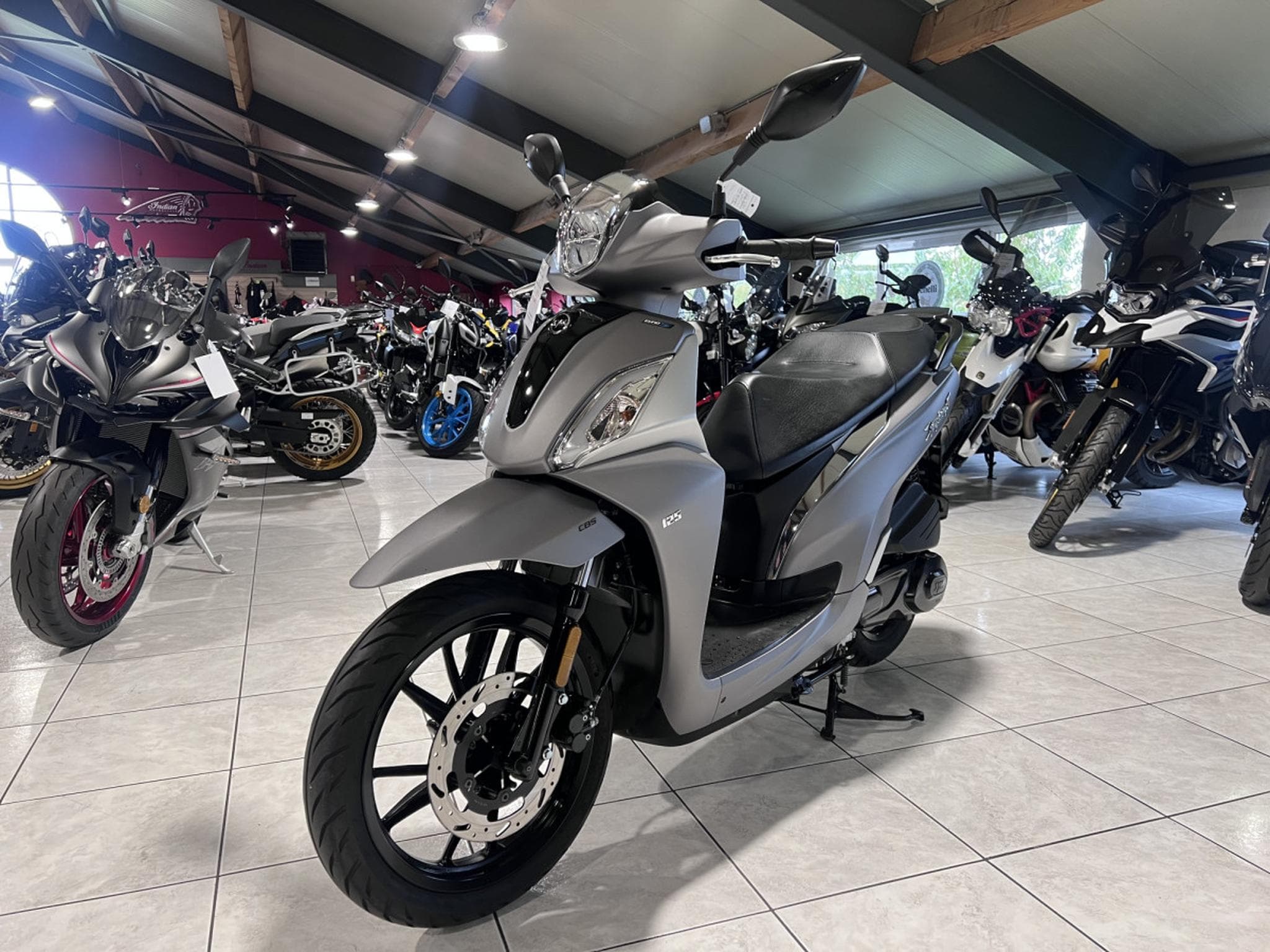 SYM Symphony 125 ST (2021) - Foto 2