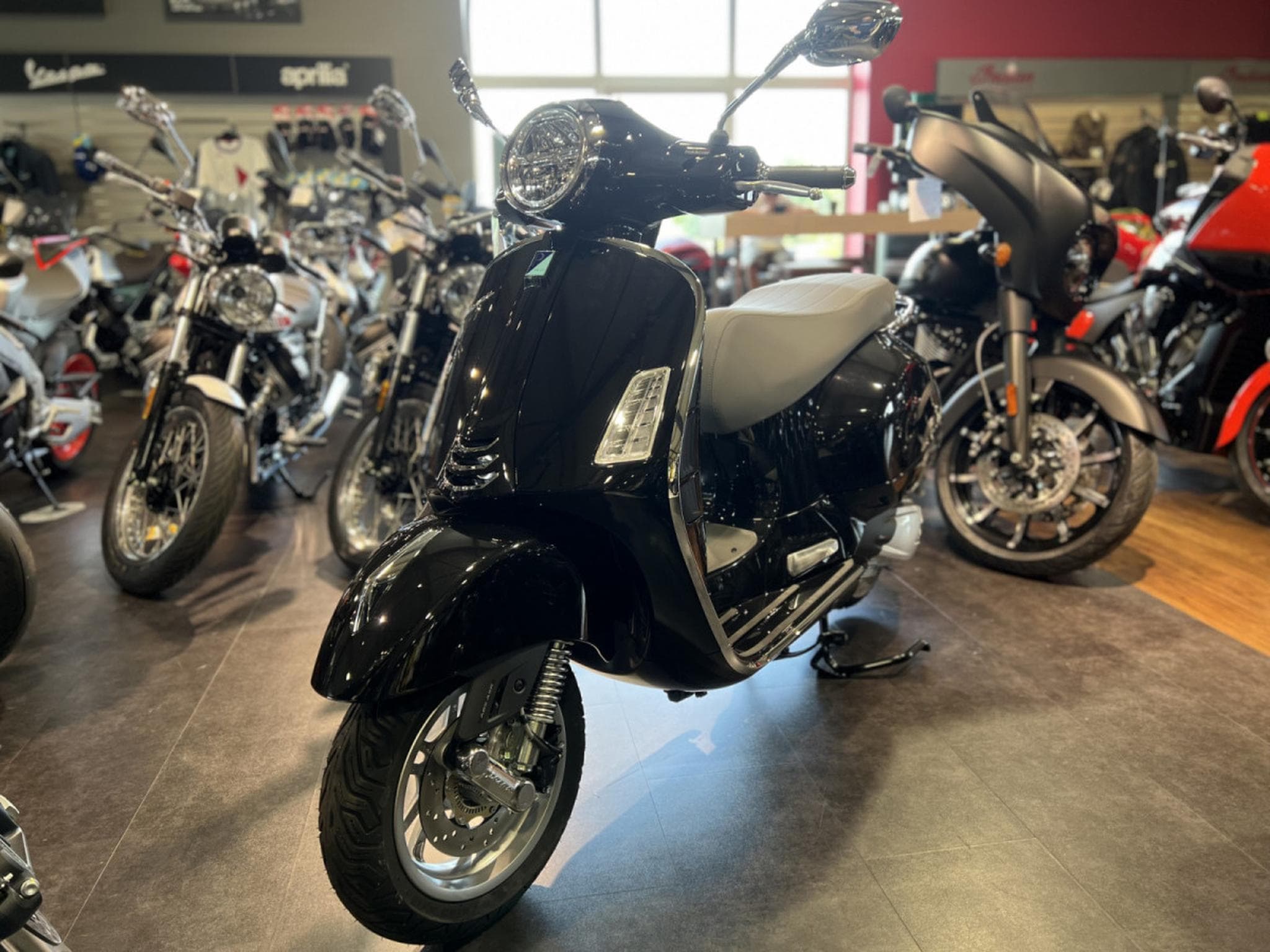 Vespa GTS 310 Classica (2026) - Foto 2