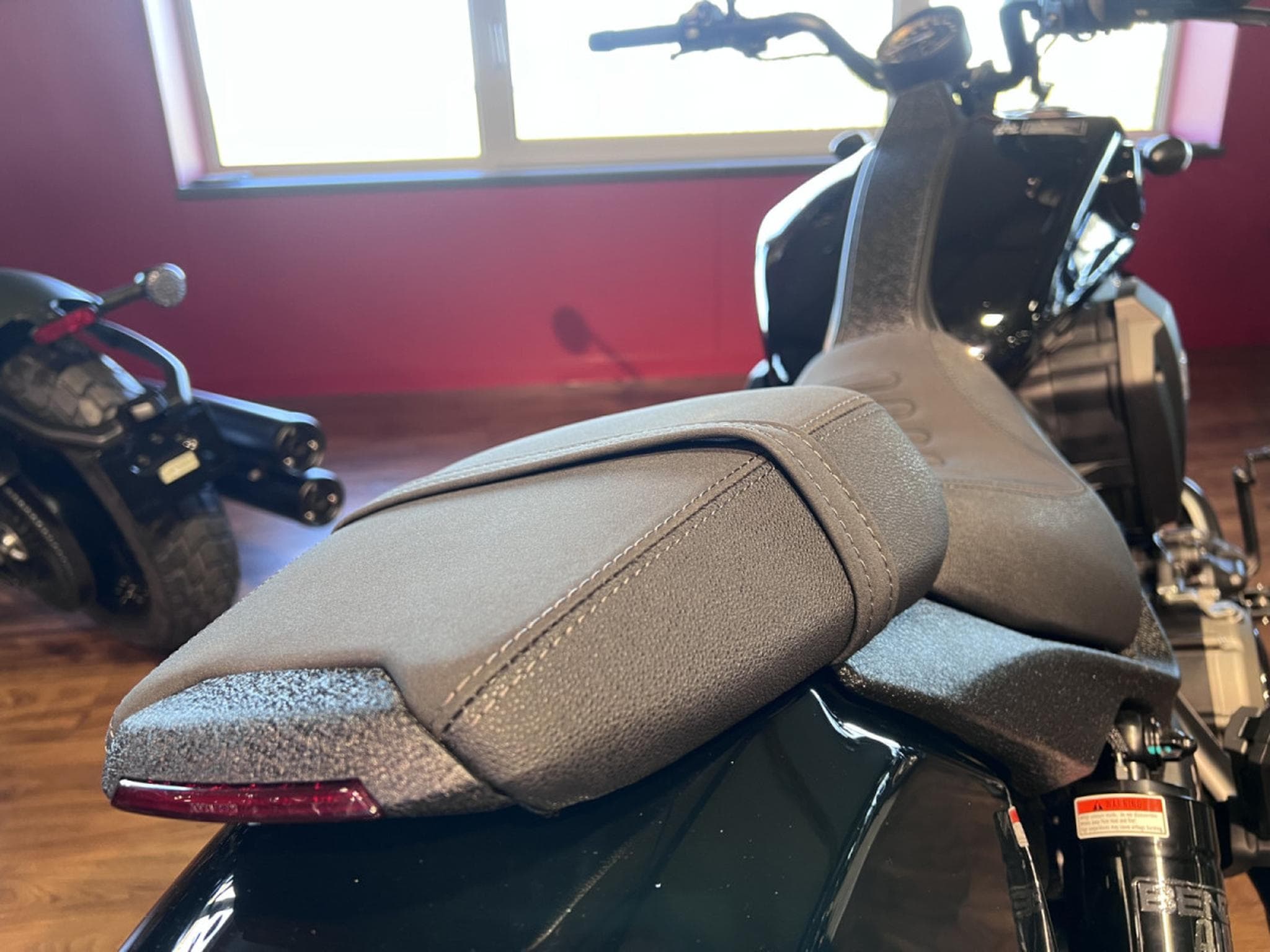 Benda Darkflag 500 V4 (2025) - Foto 5