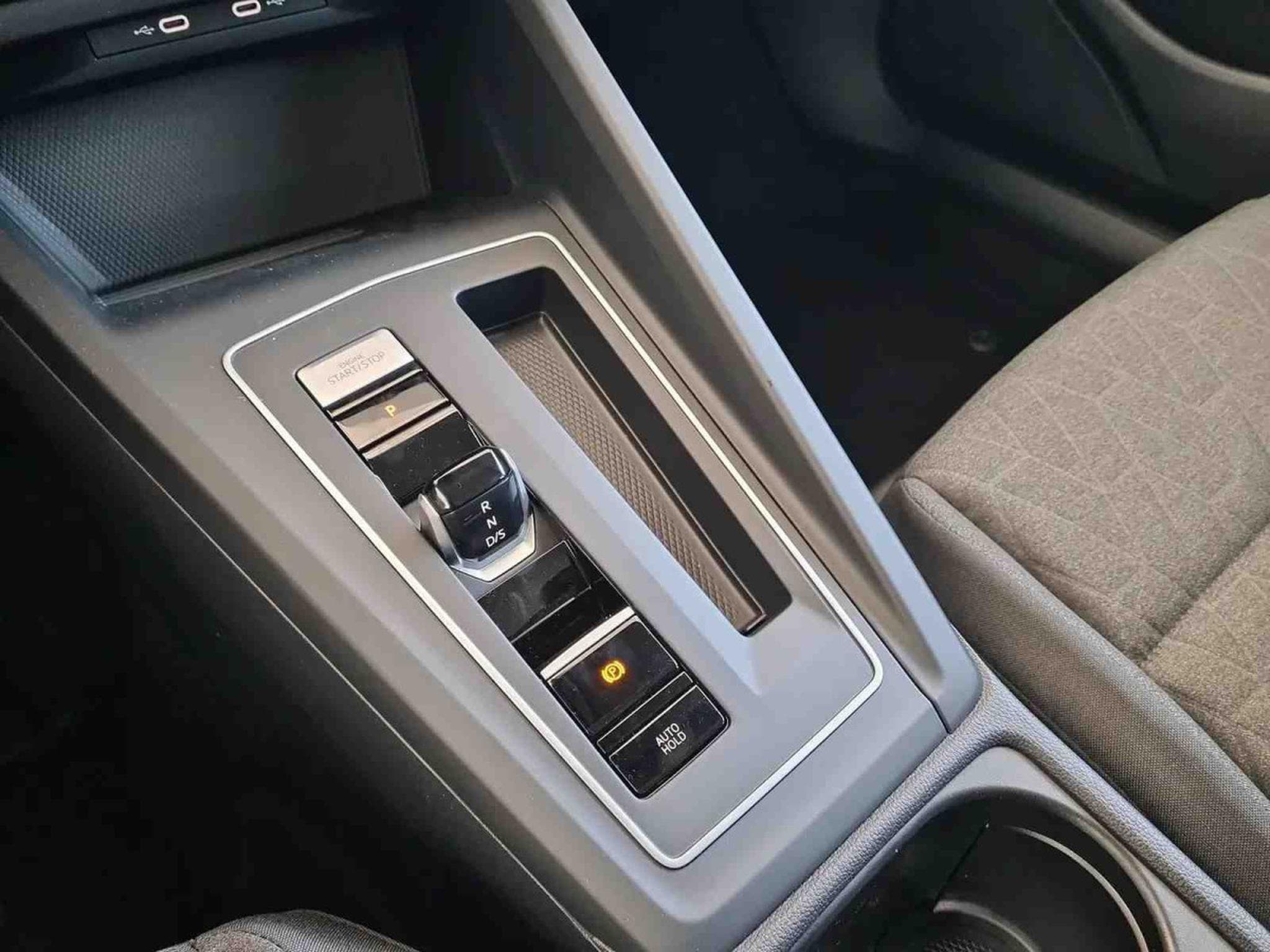 VW Golf 1.5 eTSI 150 DSG LIFE (2026) - Foto 15