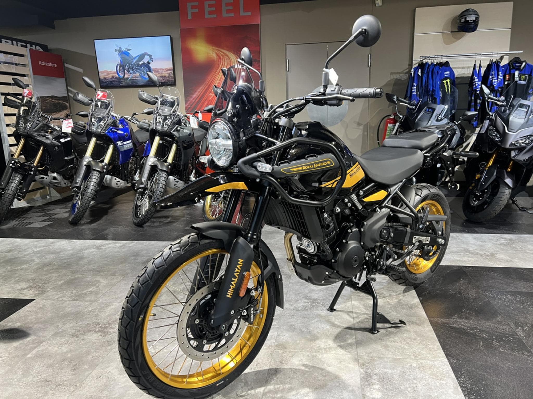 Royal Enfield Himalayan 450 Summit Black tubless (2026) - Foto 2