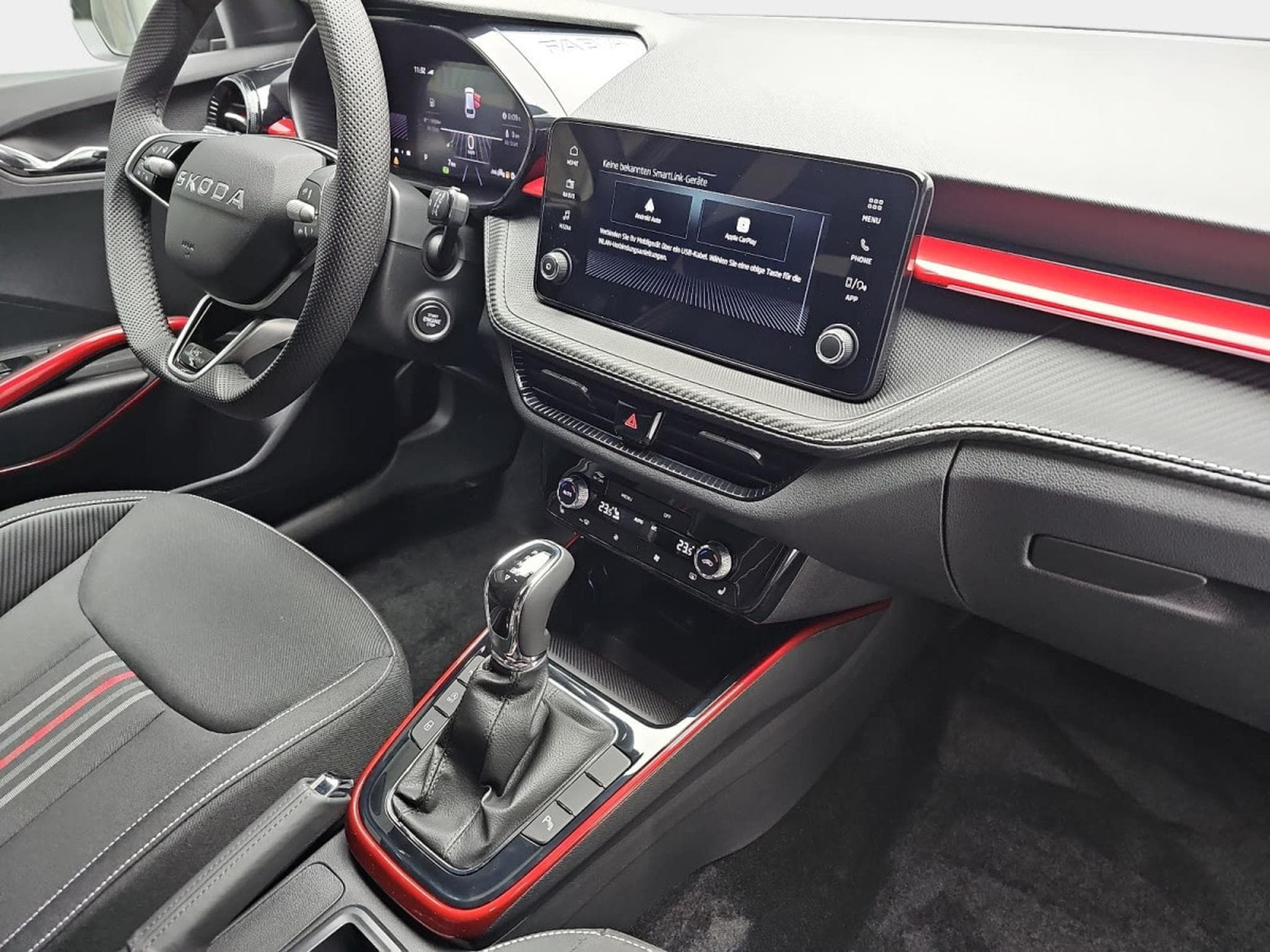 Skoda Fabia 1.0 TSi 116 DSG Monte Carlo (2025) - Foto 16