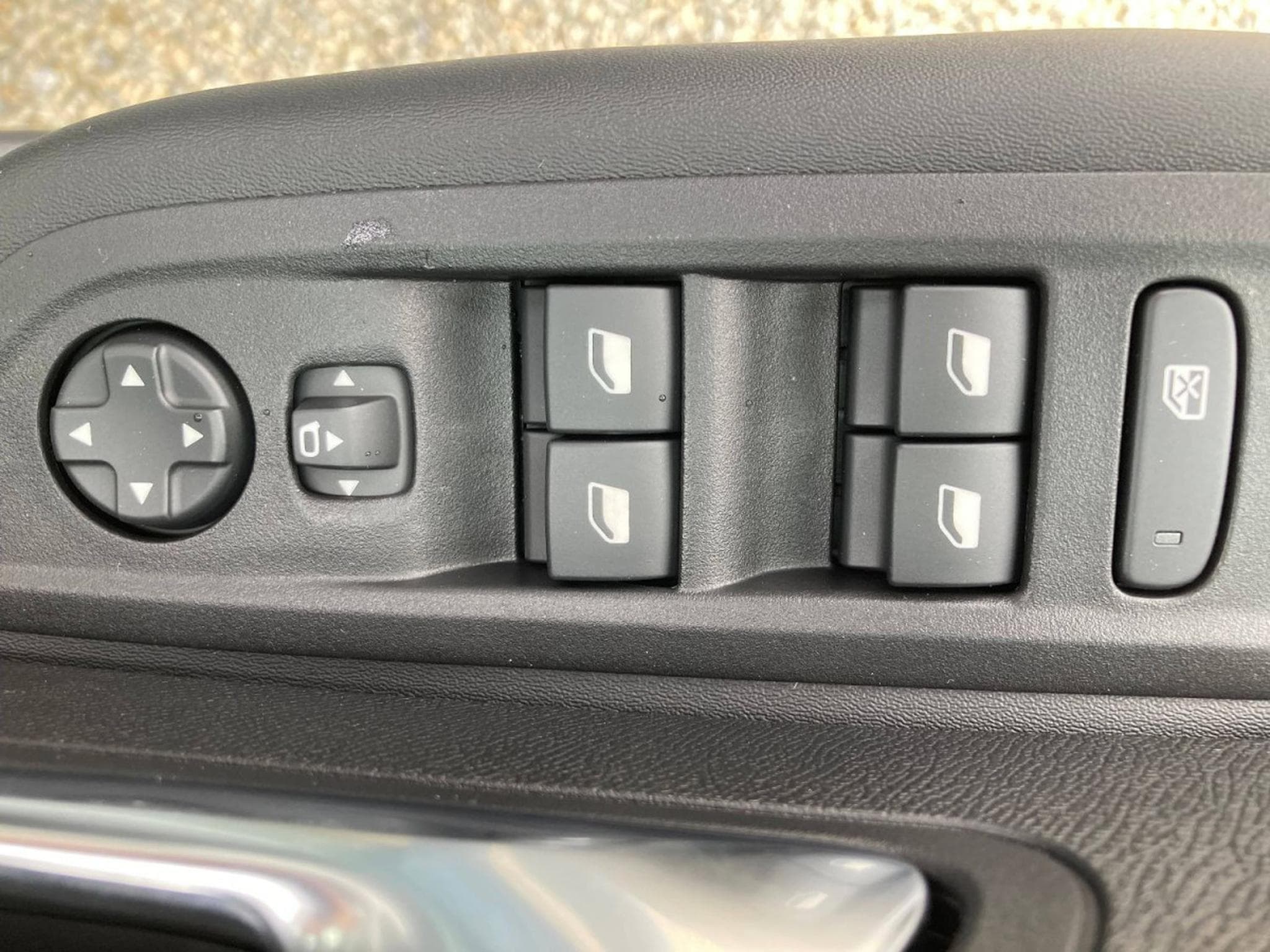 Citroën C4 1.2 Hybride e-DSC6 145 MAX (2025) - Foto 13