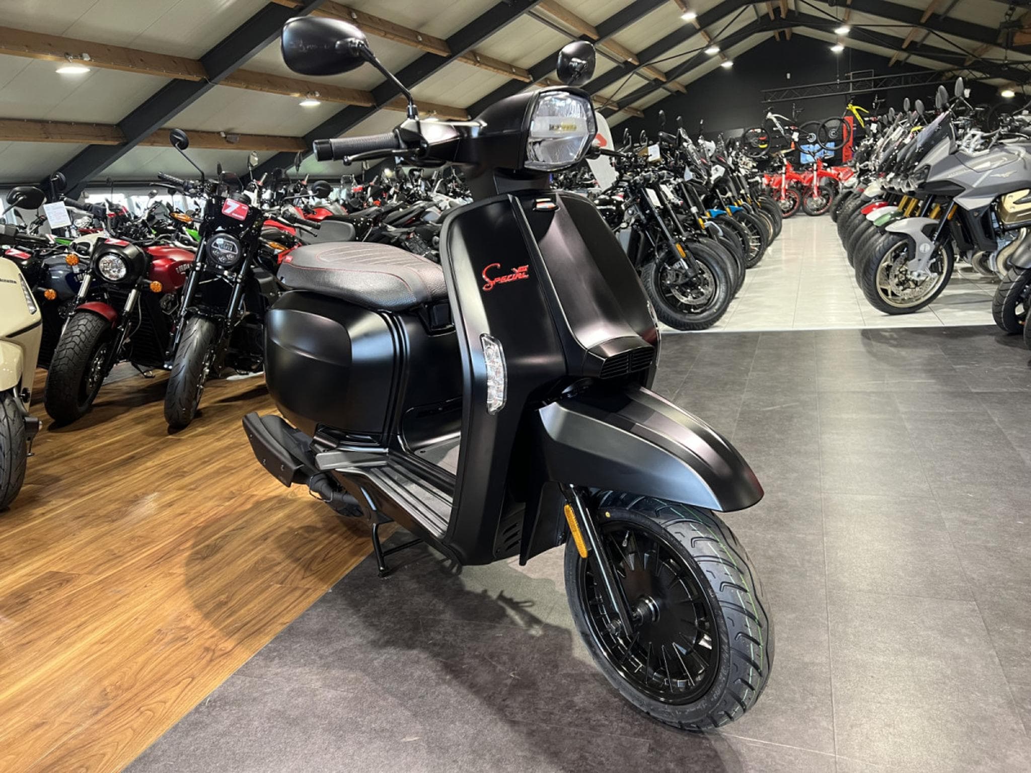 Lambretta V-125 Special (2026) - Foto 7