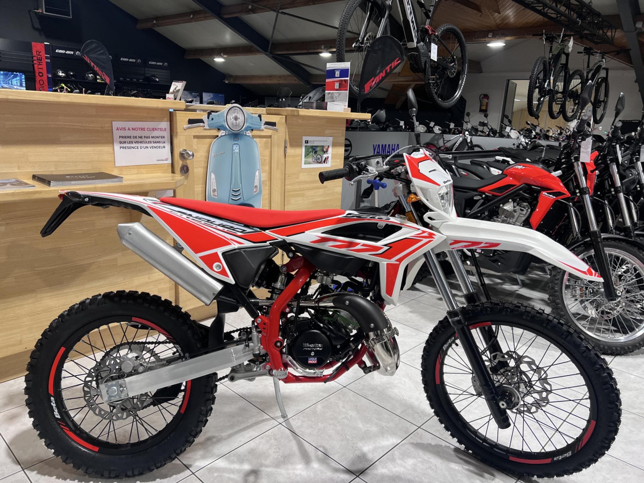 Beta R Enduro SPORT 2T (2024) - Foto 1