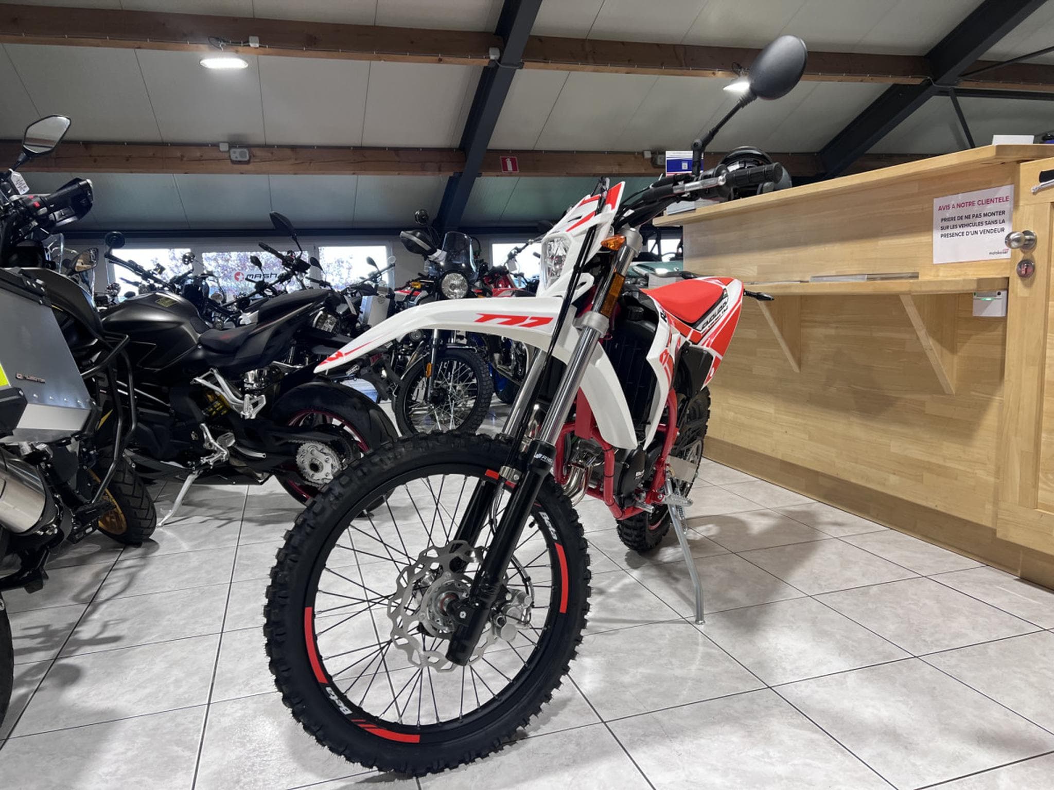 Beta R Enduro SPORT 2T (2024) - Foto 2