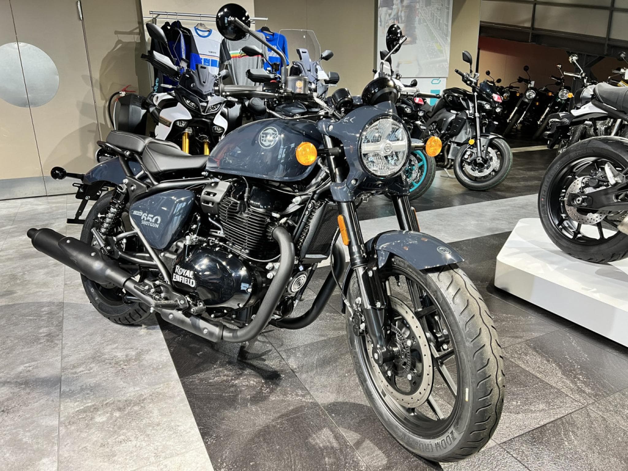 Royal Enfield Shotgun 650 sheetmetal grey (2026) - Foto 6