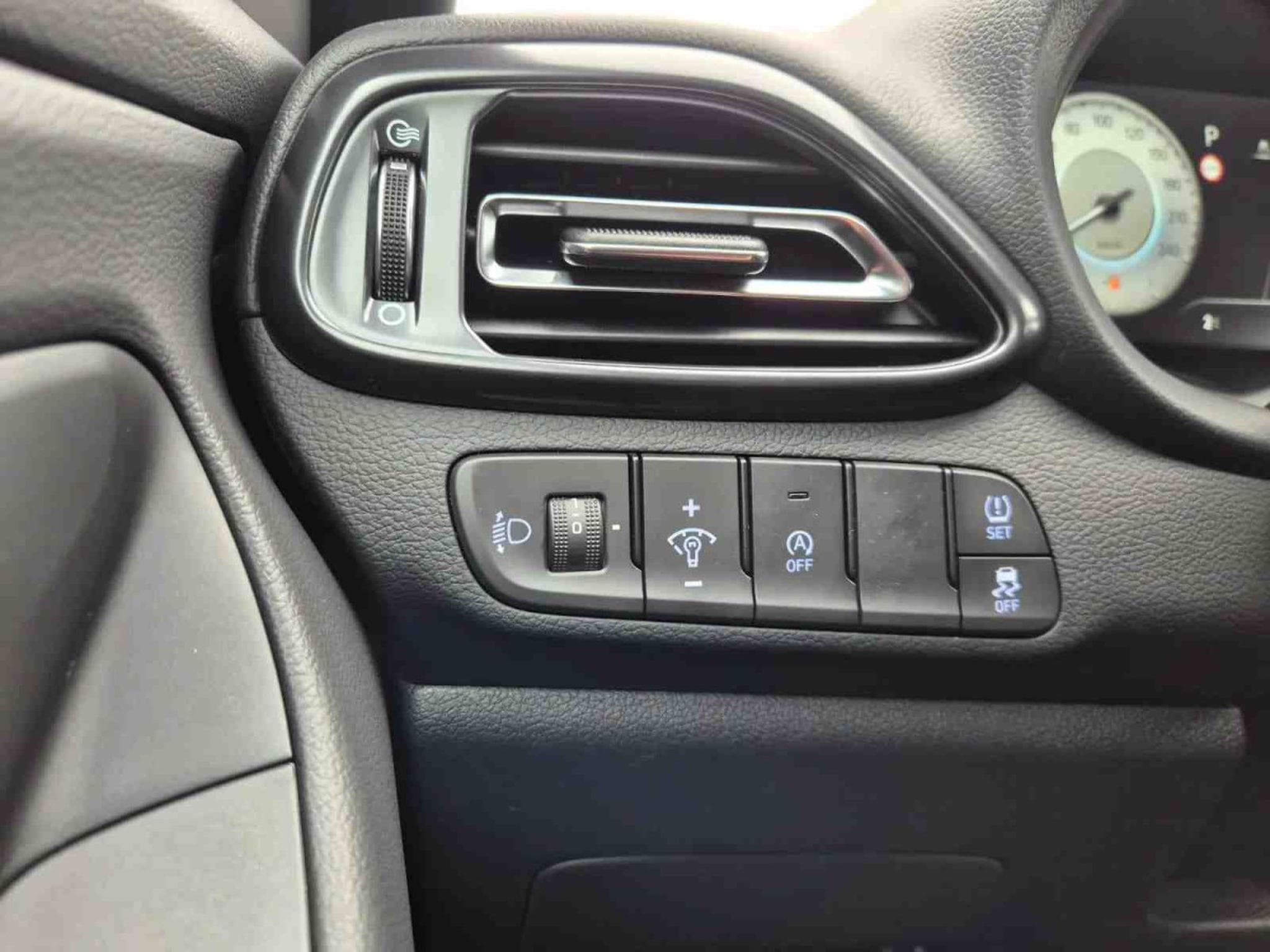 Hyundai i30 1.6 T-GDI 150 AT N-Line (2026) - Foto 10