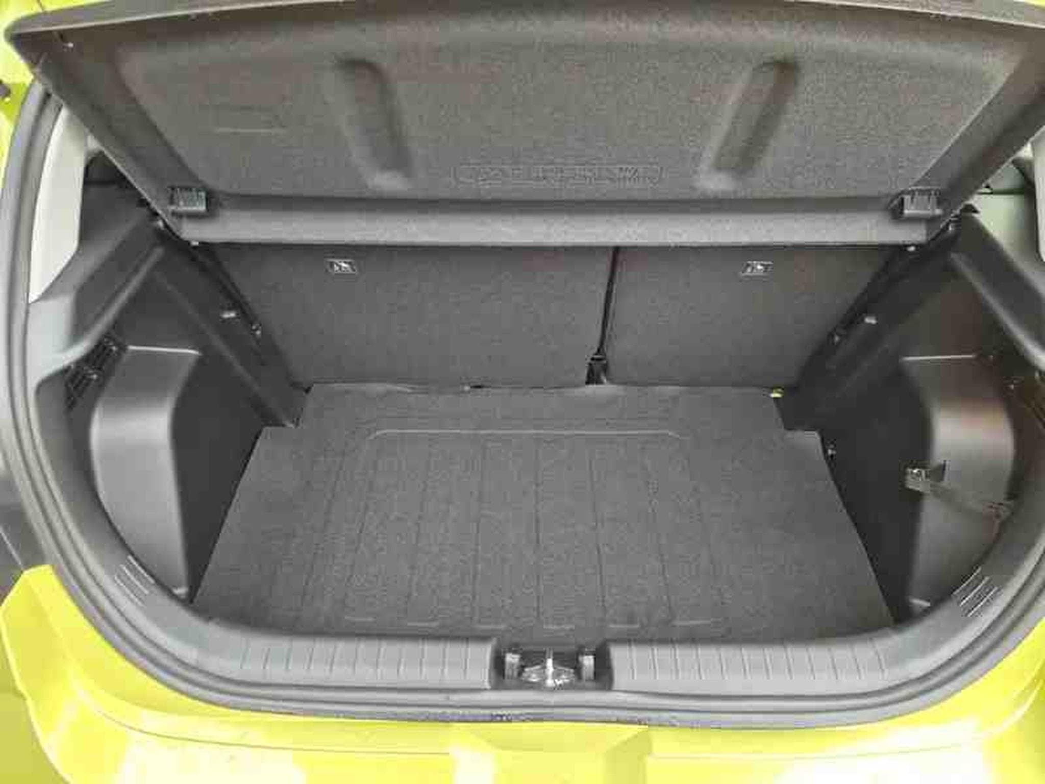 Hyundai i20 1.0T-GDI 90 AT Trend (2026) - Photo 19