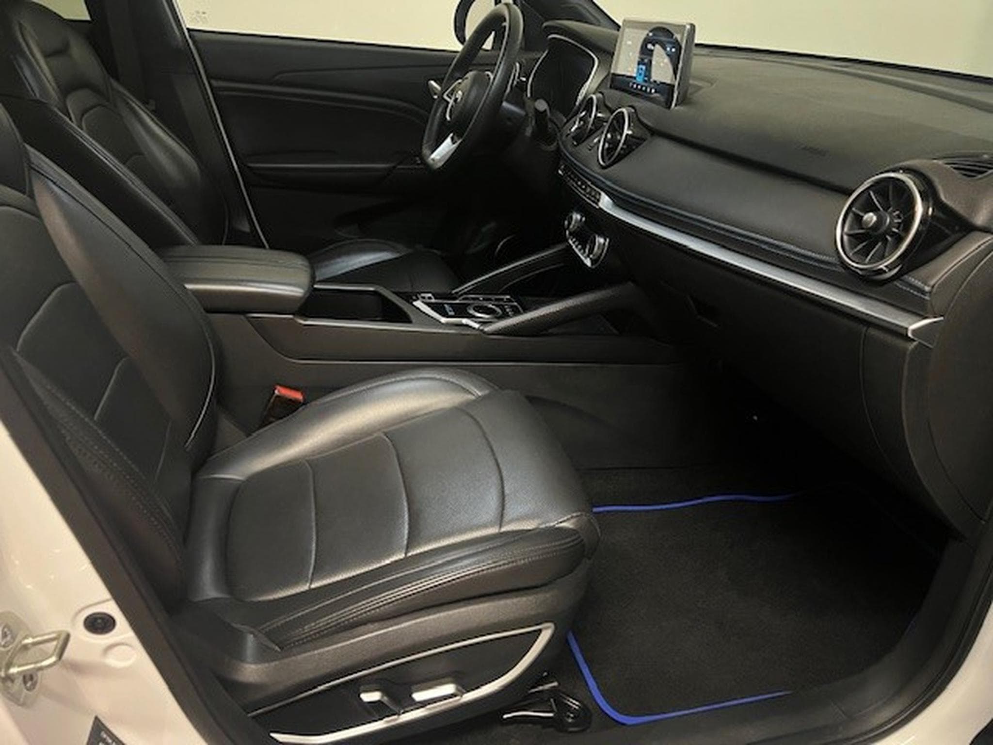 Seres 3 EV PREMIUM (2023) - Photo 3