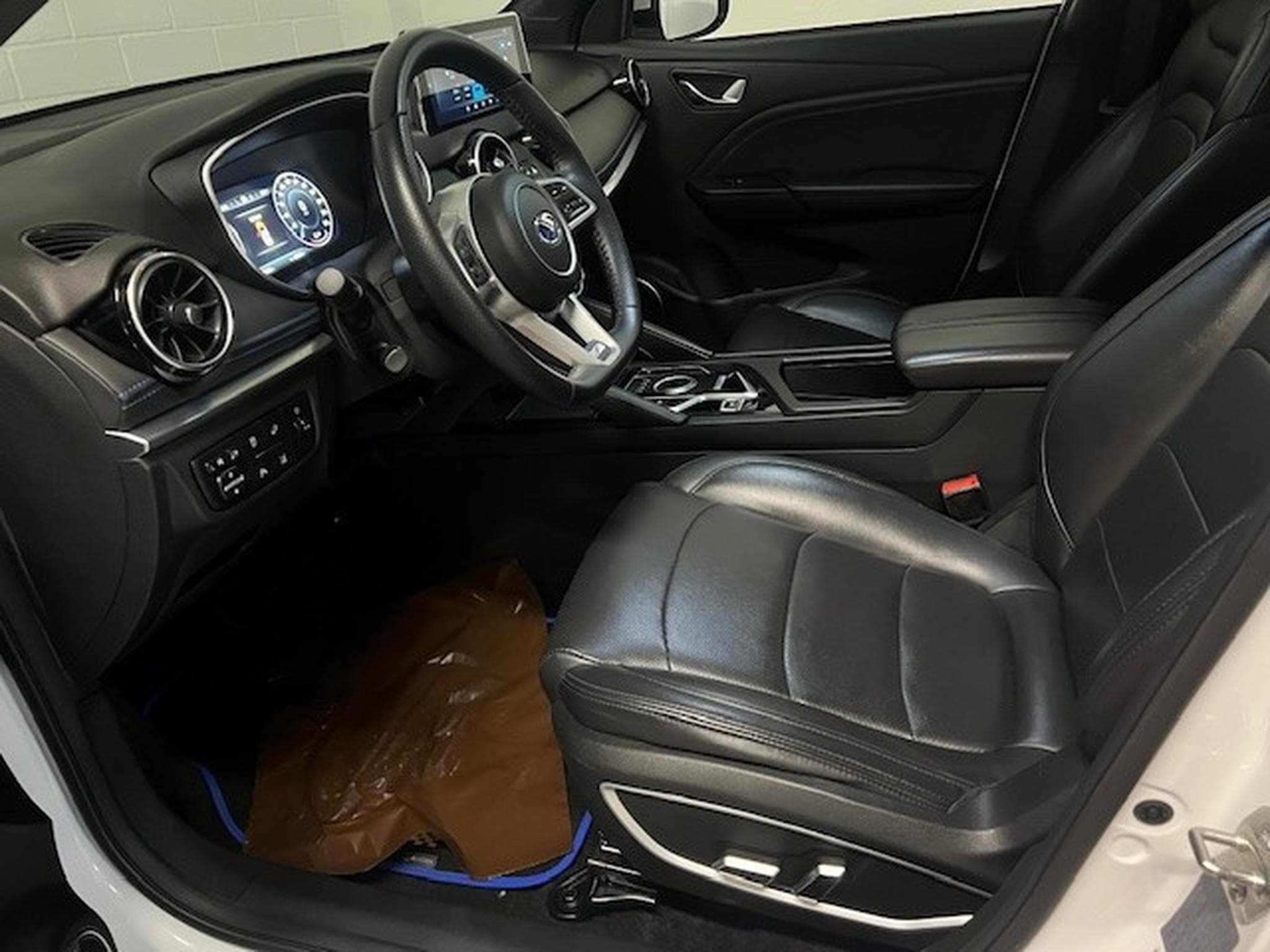 Seres 3 EV PREMIUM (2023) - Photo 4