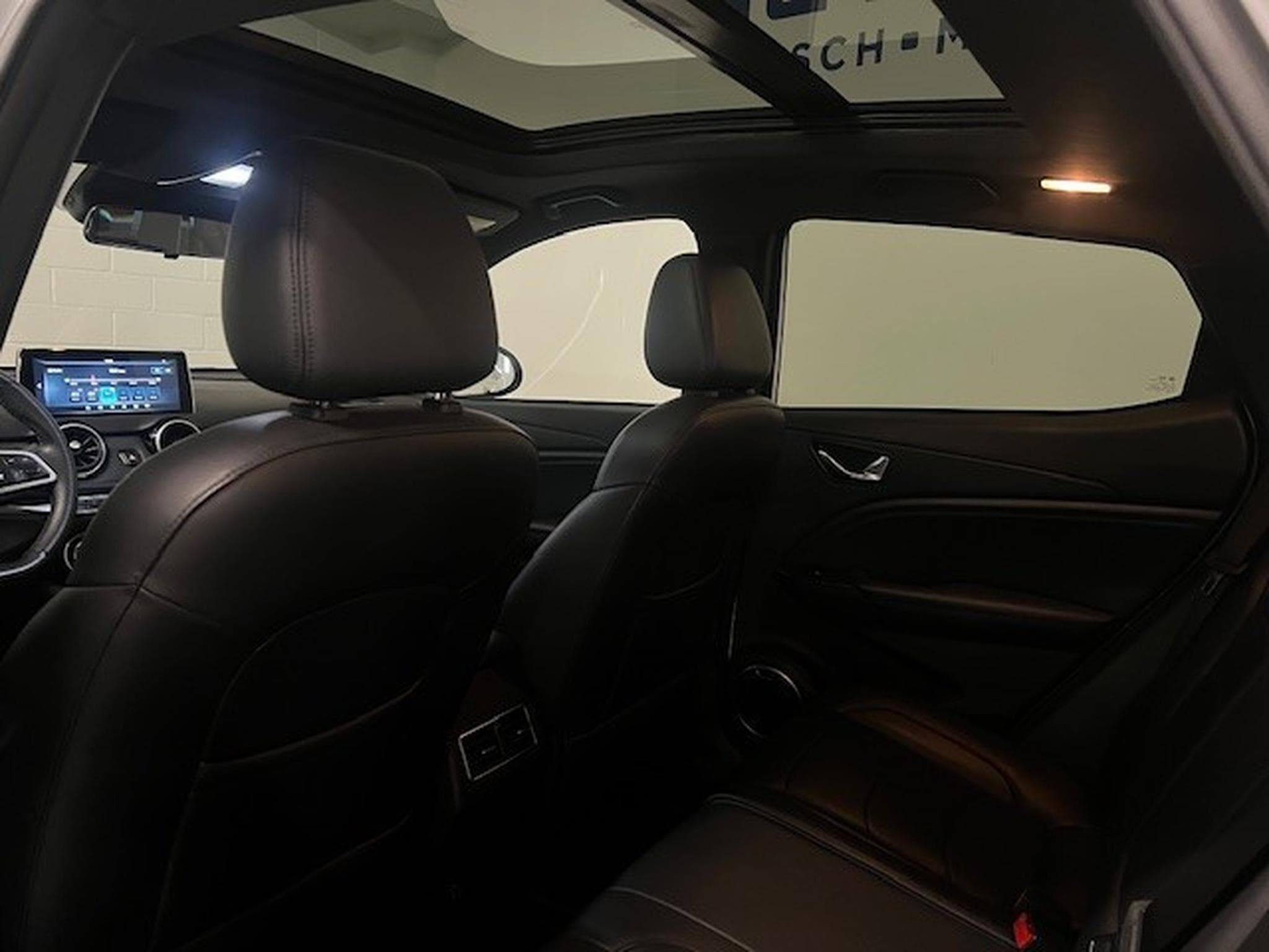 Seres 3 EV PREMIUM (2023) - Photo 6