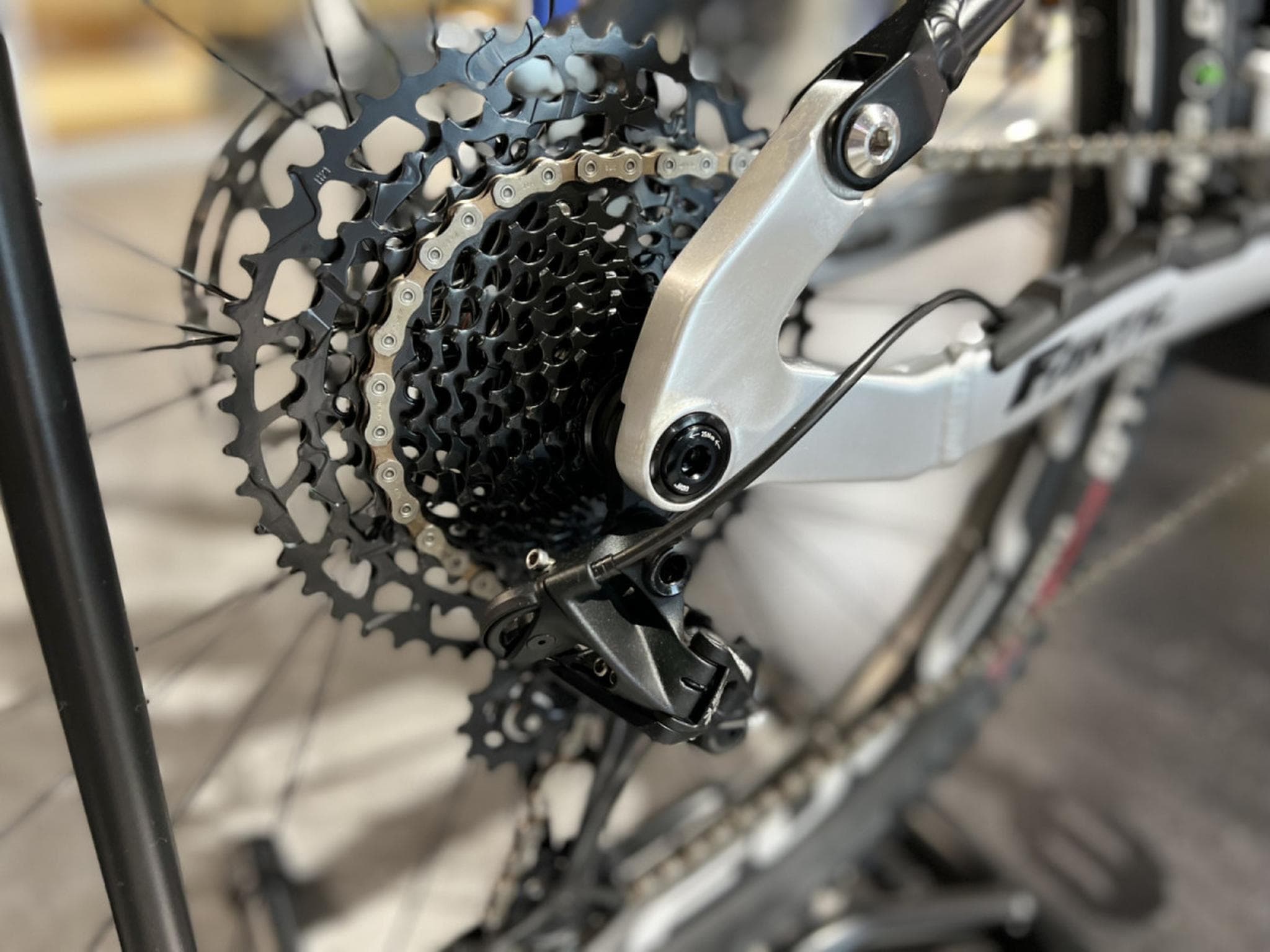 Fantic XXF 2.0 FACTORY 720Wh, 29''-27,5'', freins 4 pistons, 90 Nm (2026) - Photo 4