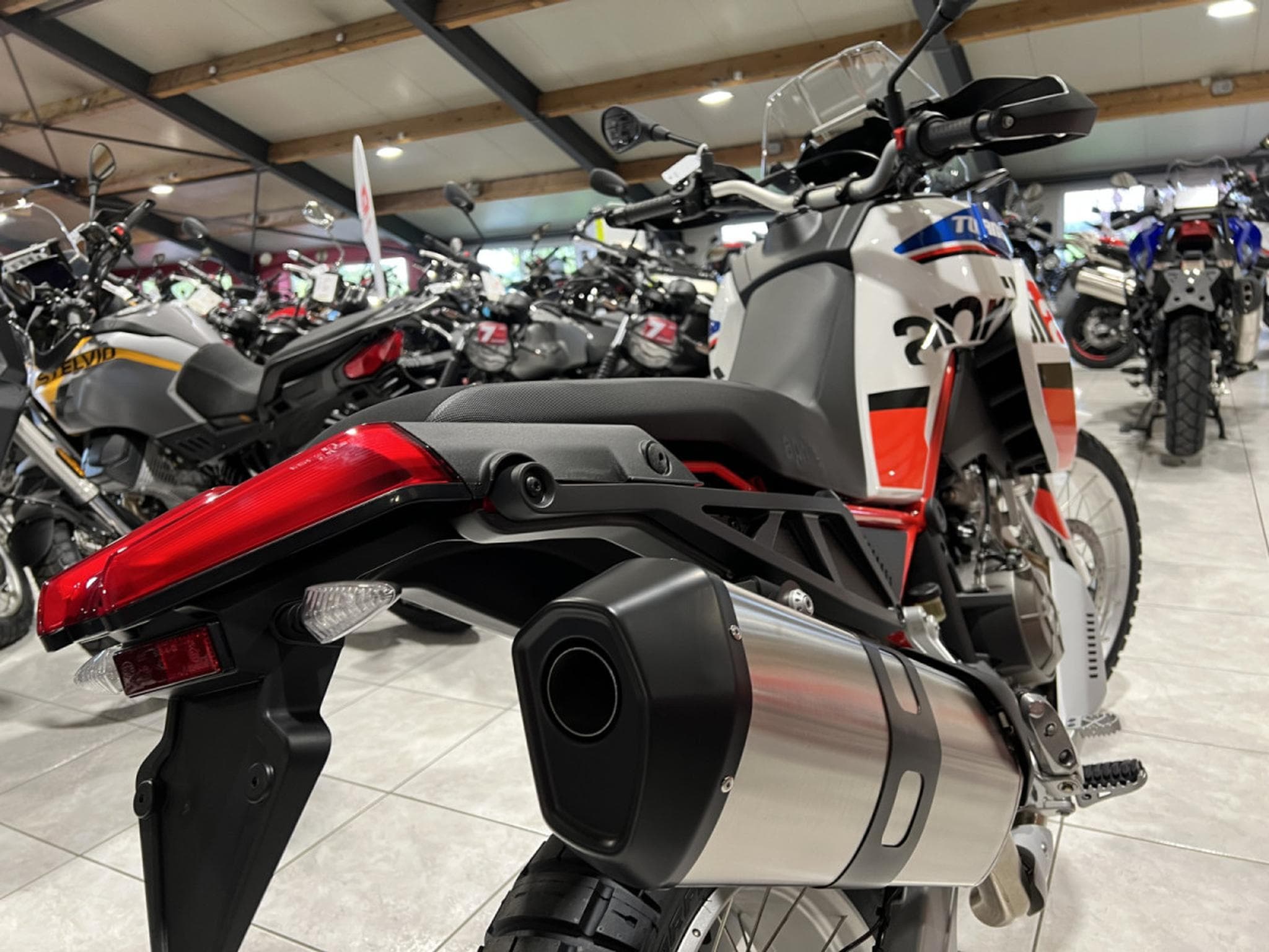 Aprilia Tuareg 660 Dakar Podium (2026) - Photo 5