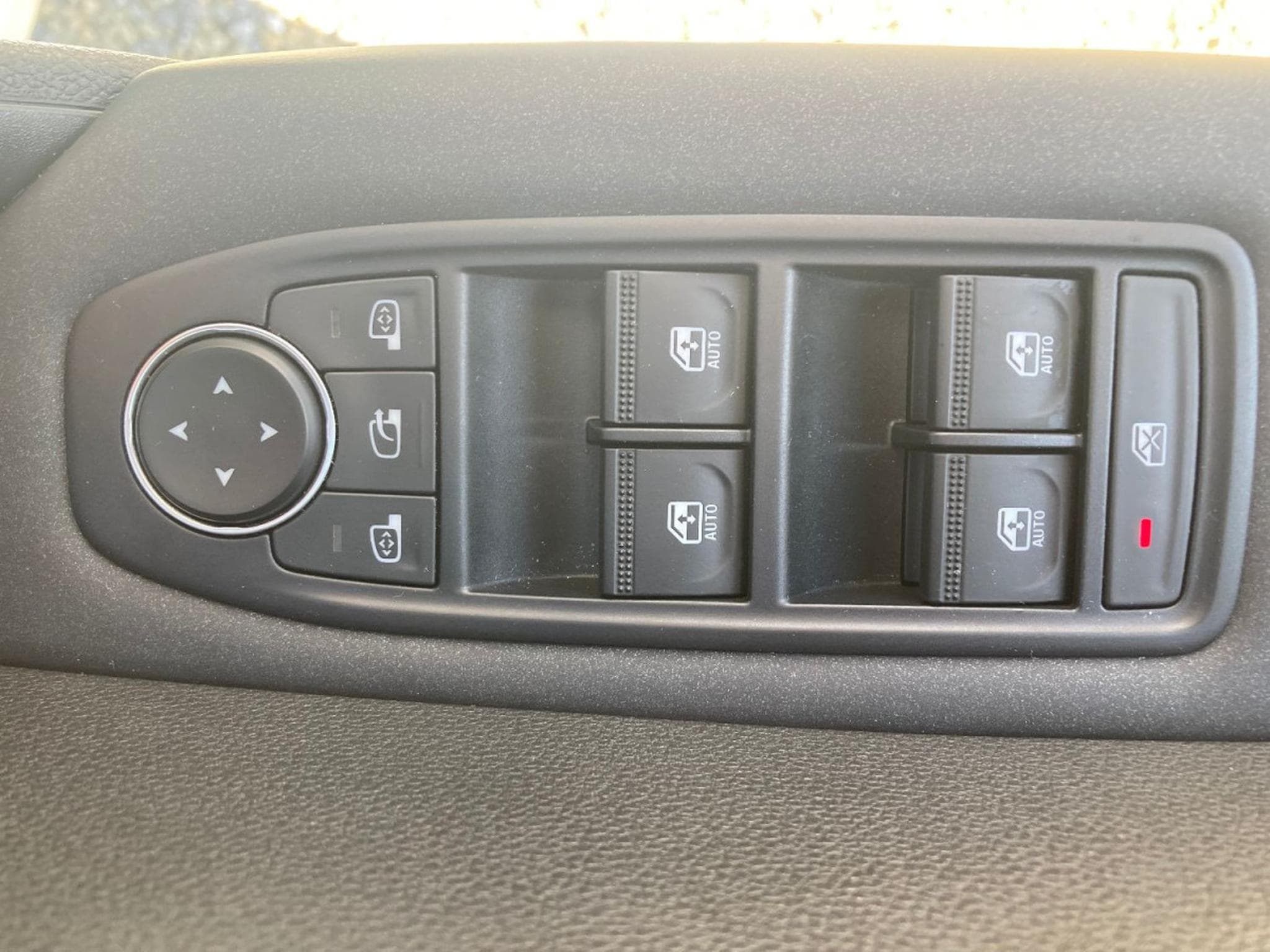 Renault Captur 1.0 TCe 90 Evolution (2025) - Photo 10