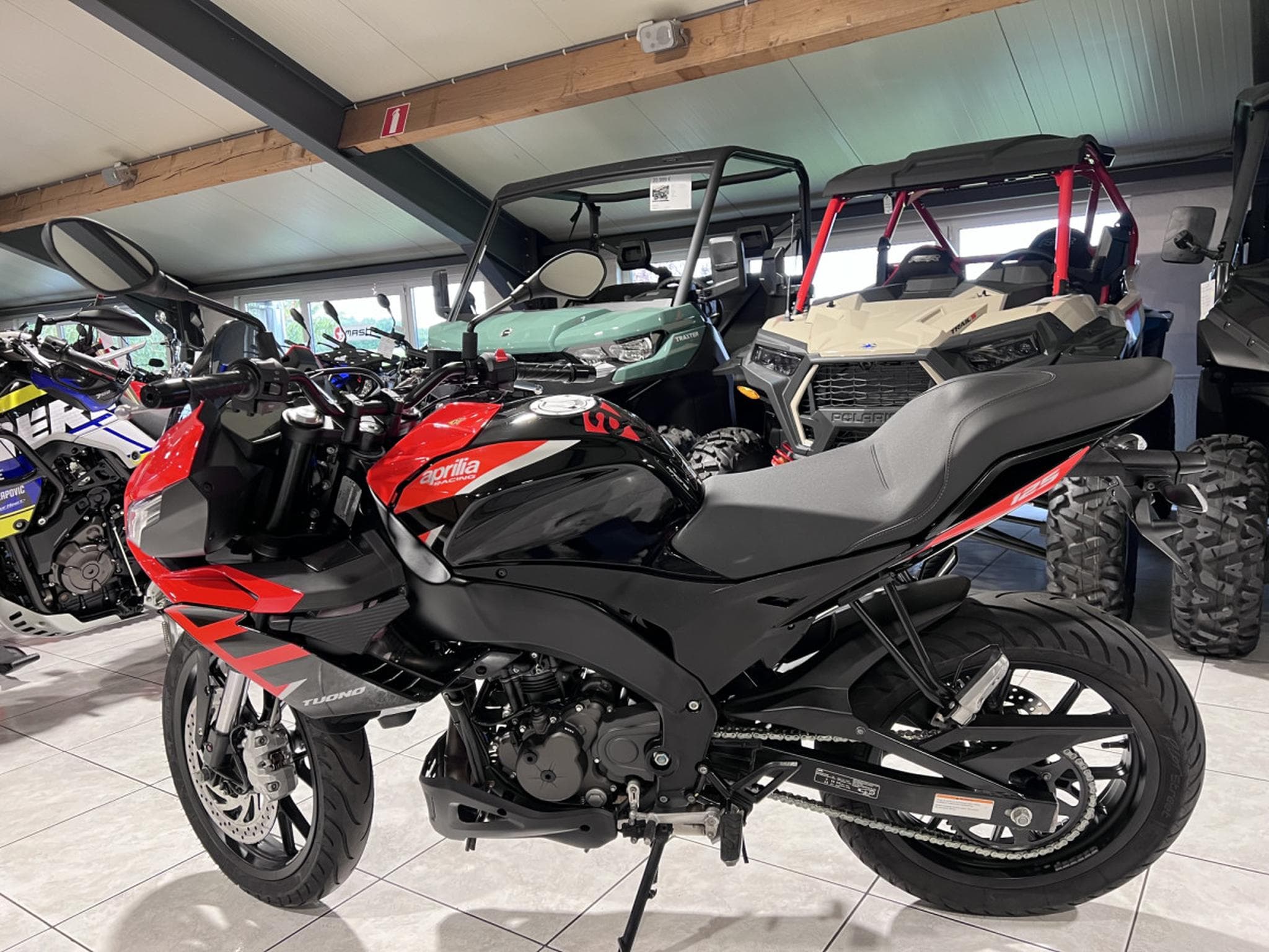 Aprilia Tuono 125 (2024) - Foto 4