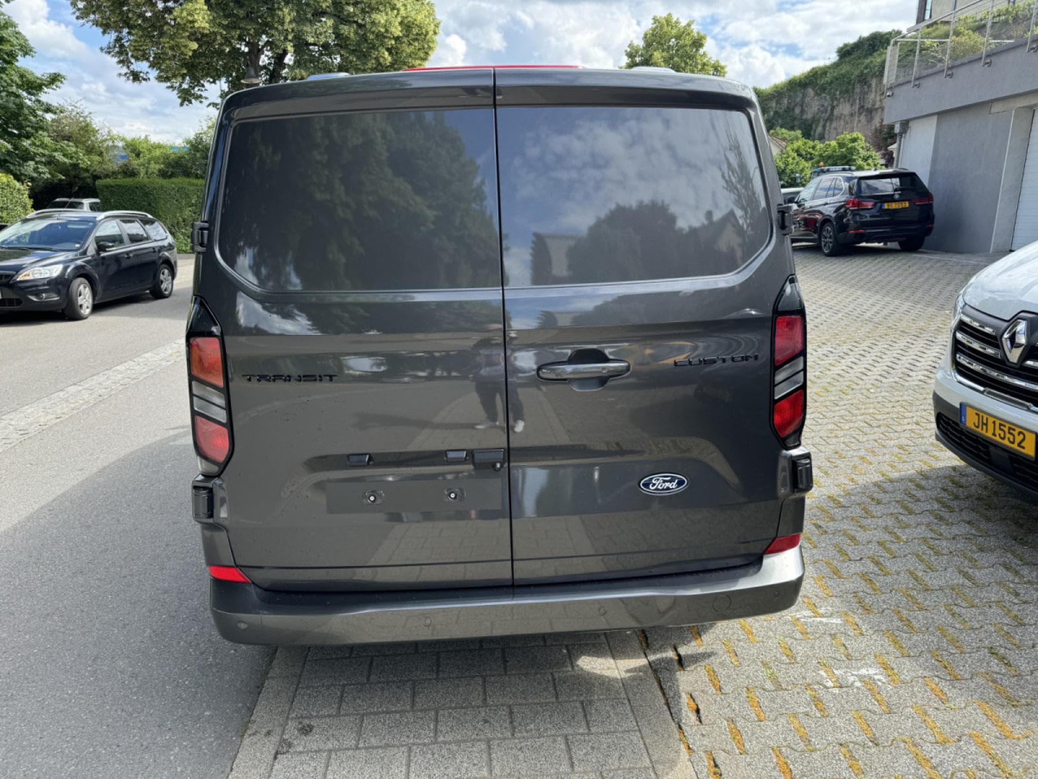 Ford Transit 2.0 ECOBLUE 170 BVA L2H1 Limitited (2025) - Foto 7