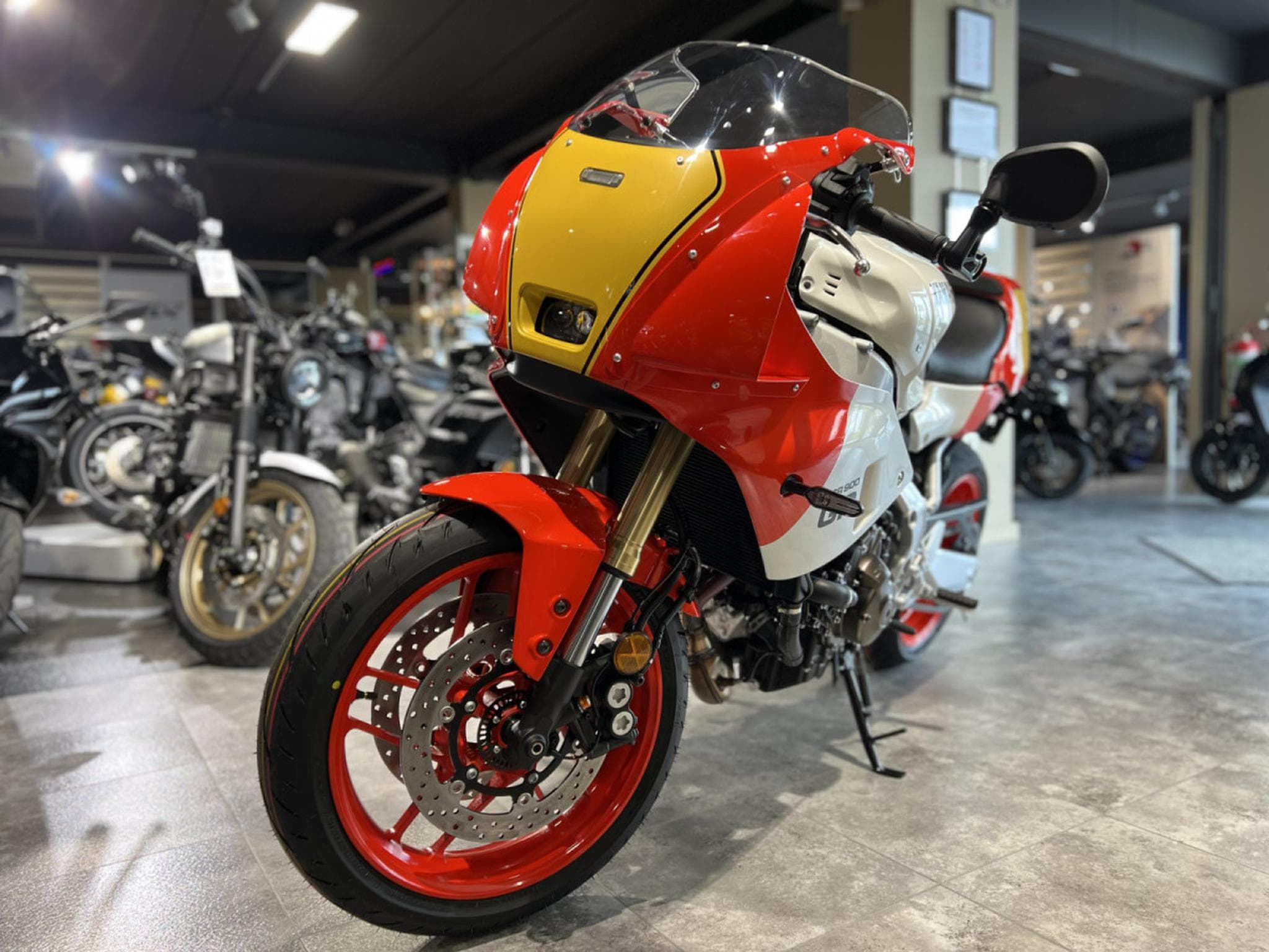 Yamaha XSR GP (2025) - Foto 2