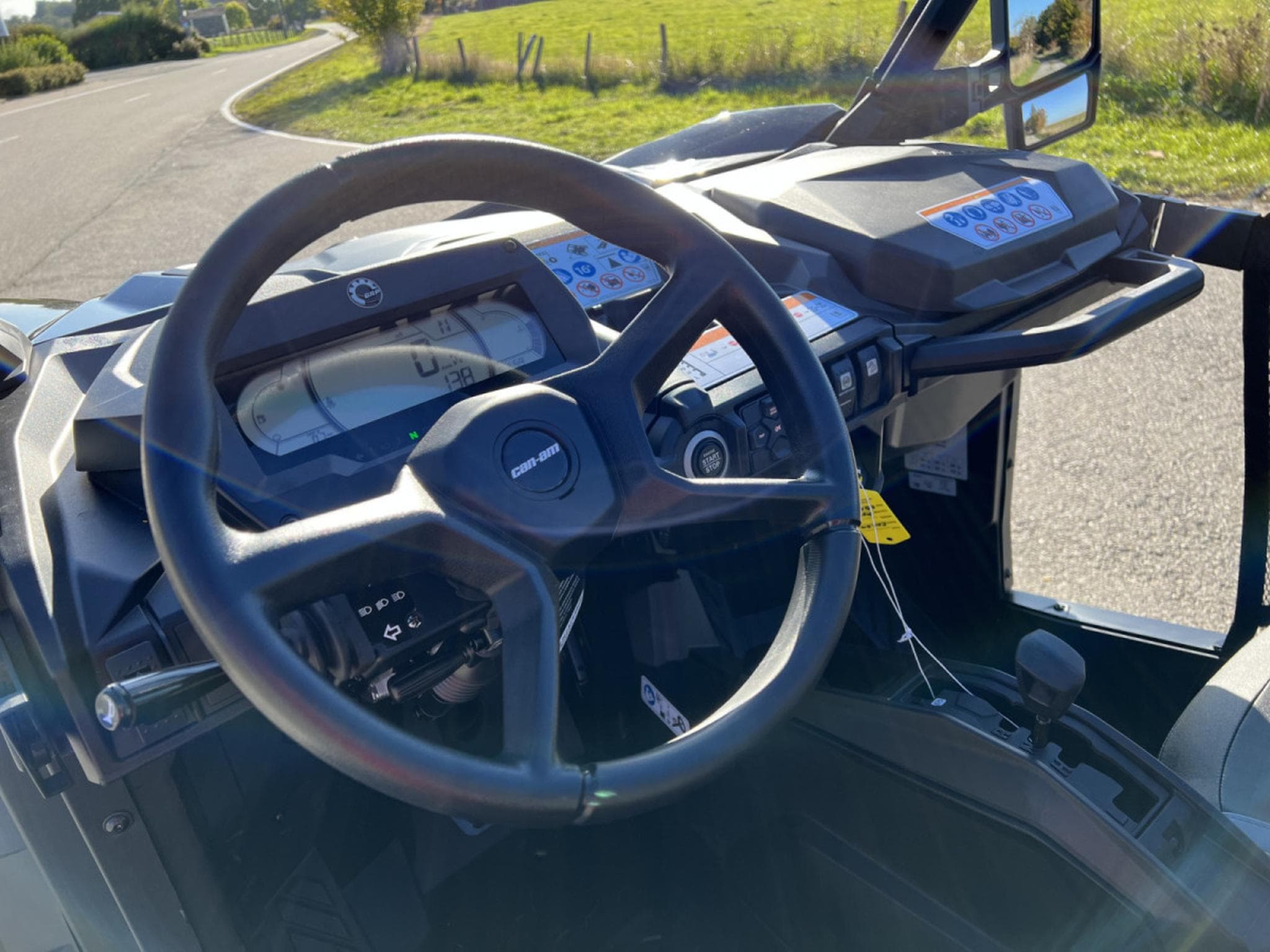 BRP Can-Am Maverick Sport Max DPS T 1000R T2b MY26 (2025) - Photo 6