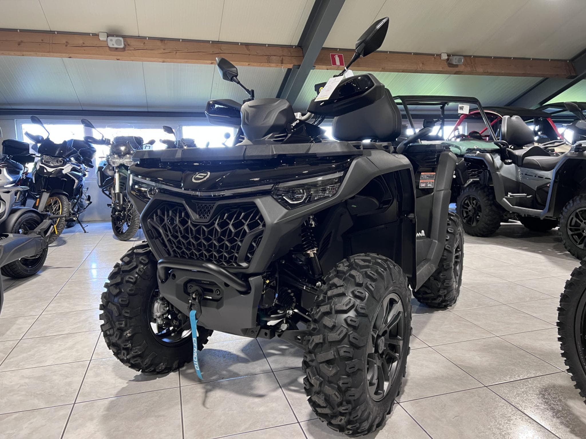 CF Moto CForce 850 T3 no ABS 60 km/h (2026) - Photo 2