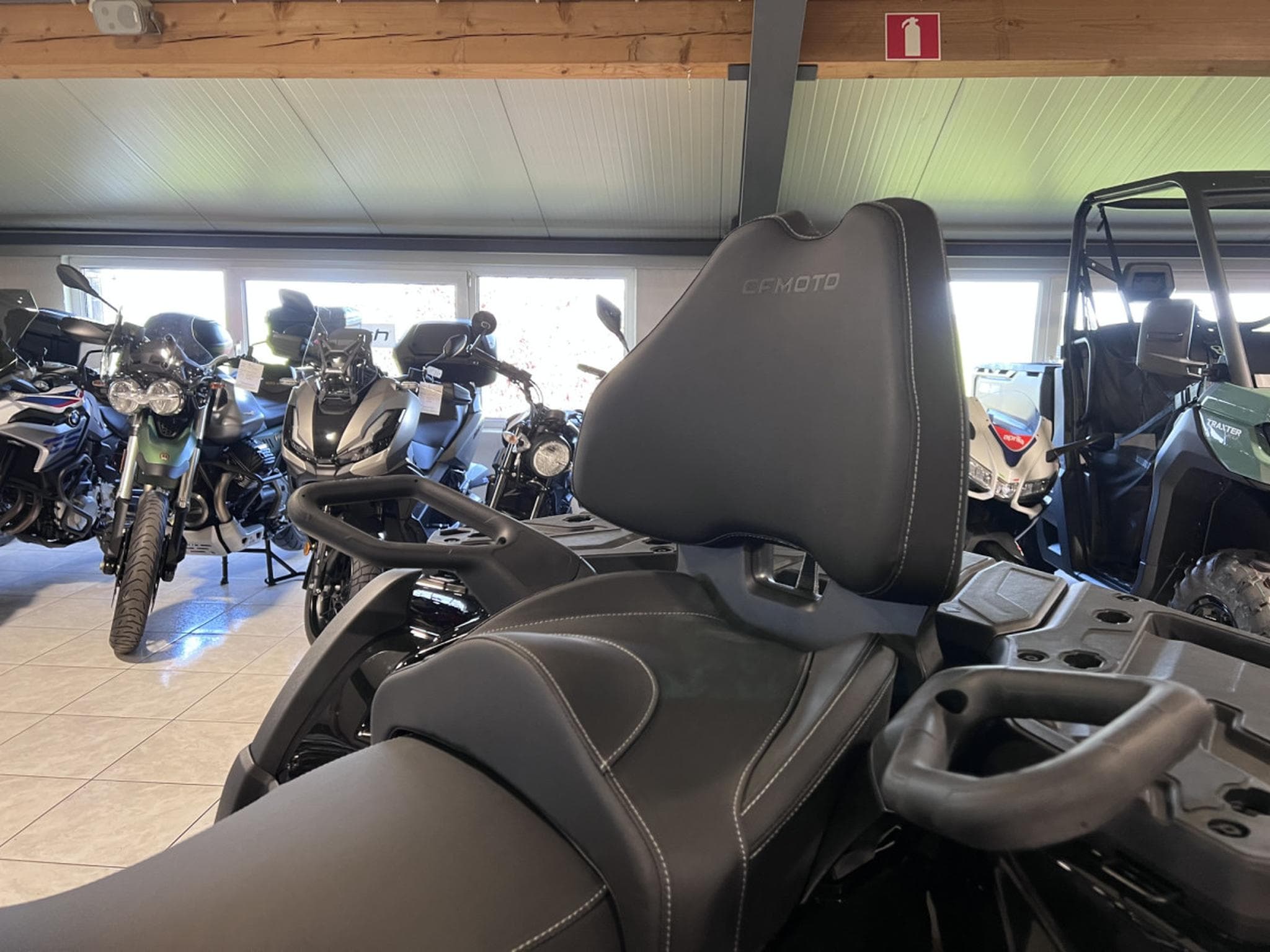 CF Moto CForce 850 T3 no ABS 60 km/h (2026) - Photo 5