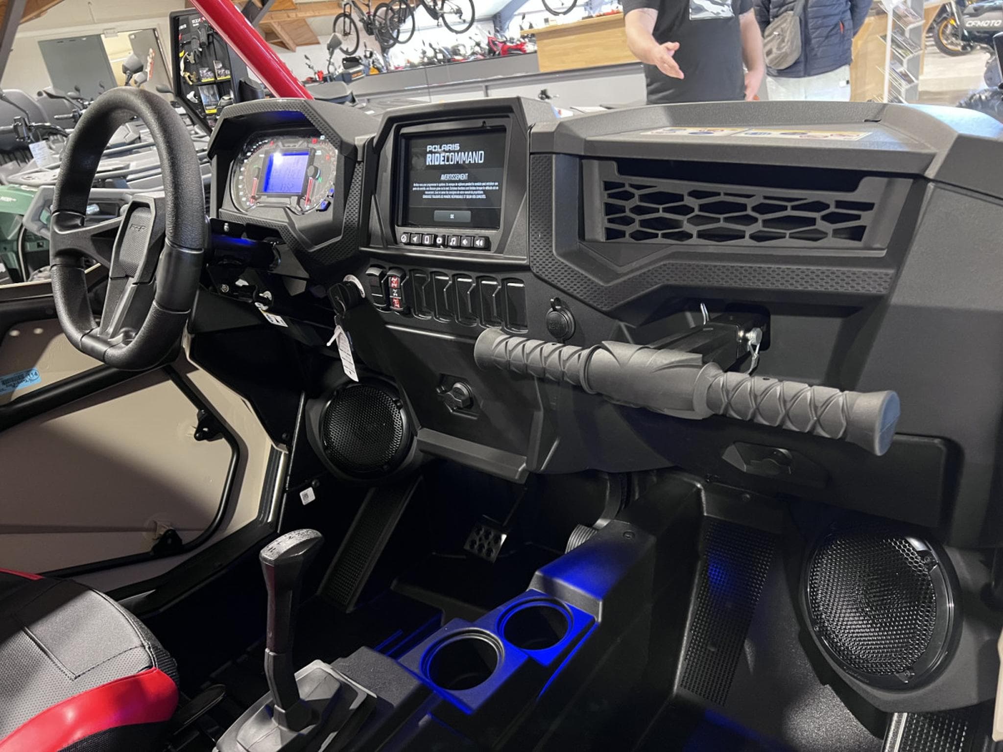 Polaris RZR 1000 TRAIL S ULTIMATE Agri (2026) - Photo 9