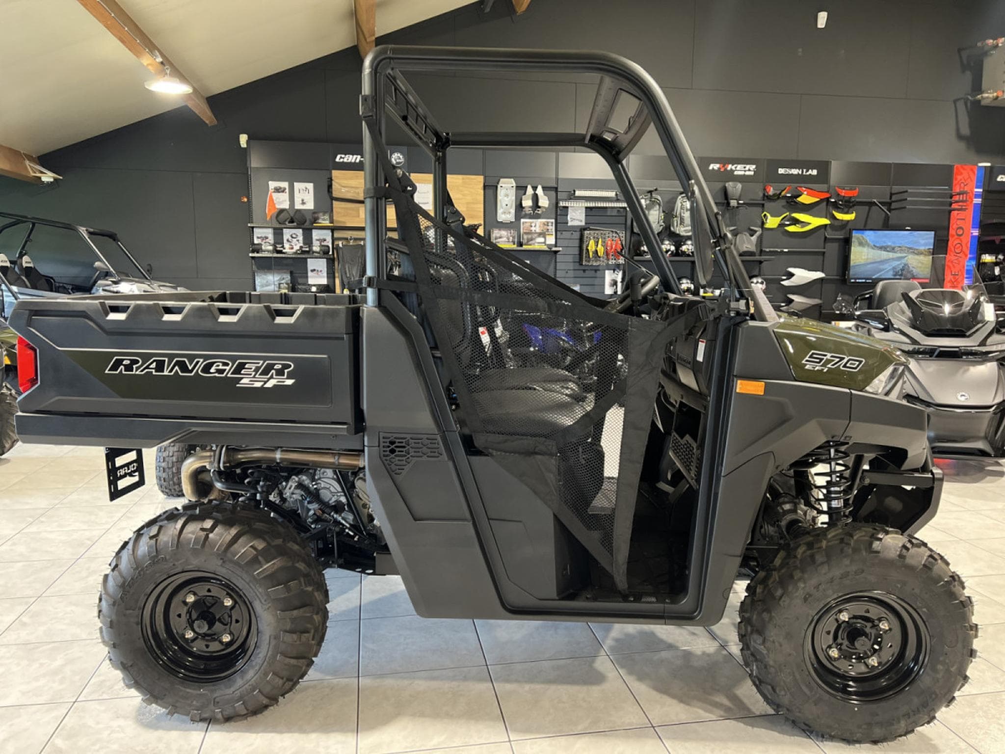 Polaris Ranger 570 EPS SAGE GREEN T1B (2026) - Photo 1