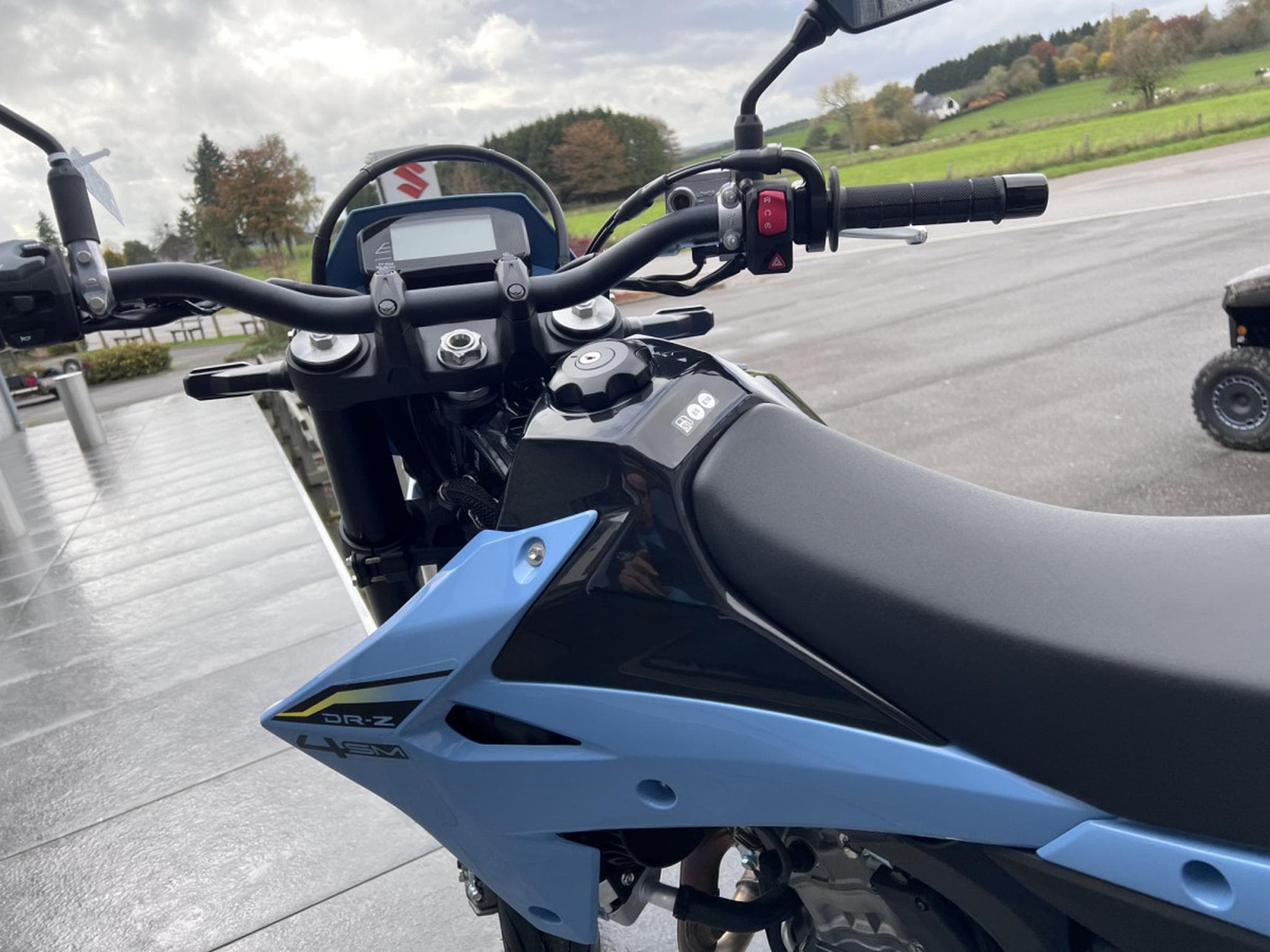 Suzuki DR-Z 400 Supermotard (2026) - Foto 6