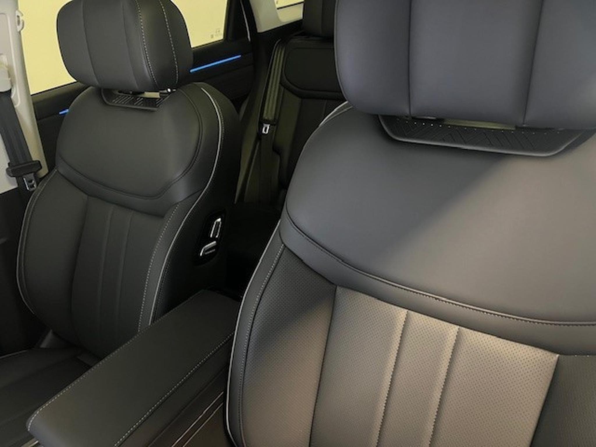 Jaecoo 7 1.6 T-GDI PREMIUM 4WD DCT (2025) - Photo 9