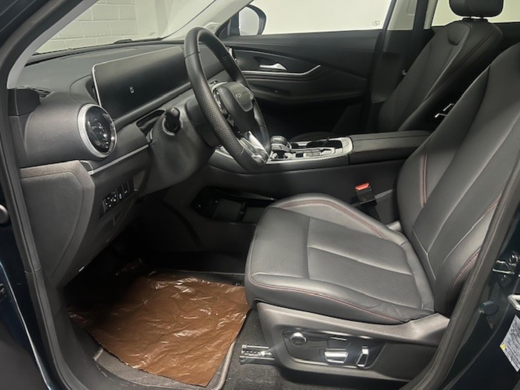 Forthing T5 EVO 1.5 T-GDI EVO-T5 PREMIUM AUTO (2024) - Photo 6