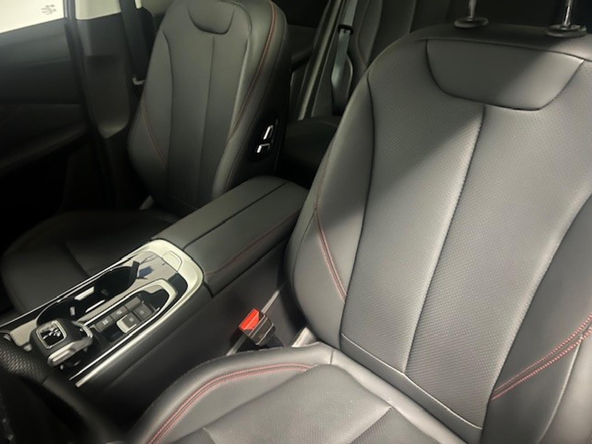 Forthing T5 EVO 1.5 T-GDI EVO-T5 PREMIUM AUTO (2024) - Photo 7