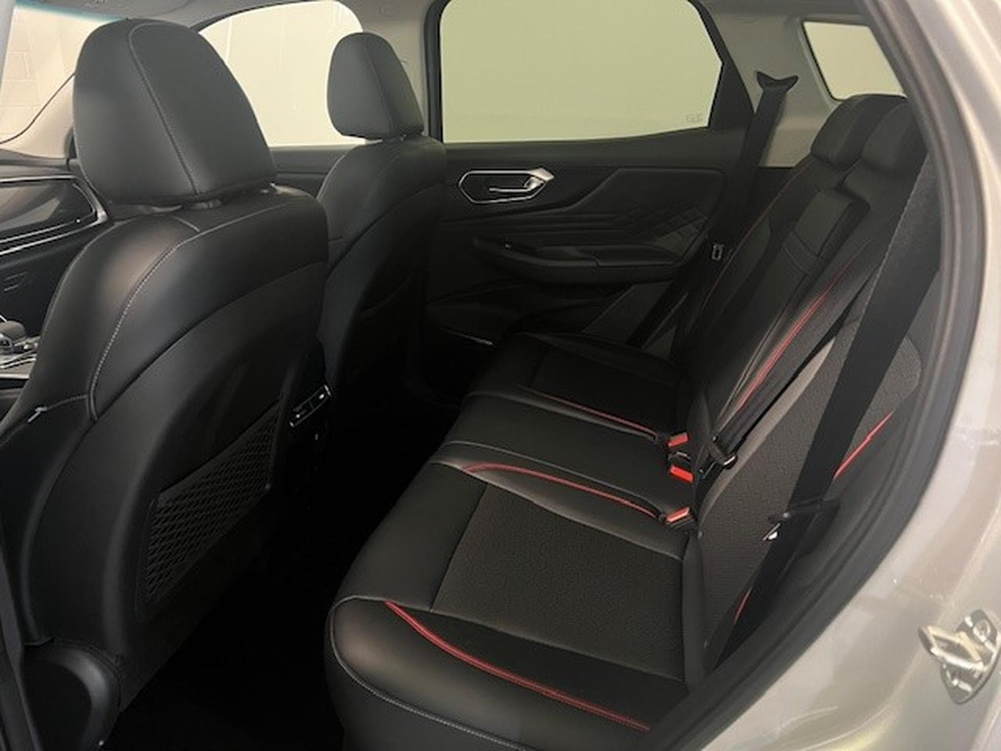 Baic X75 1.5 TGDI PREMIUM AUT (2024) - Photo 11