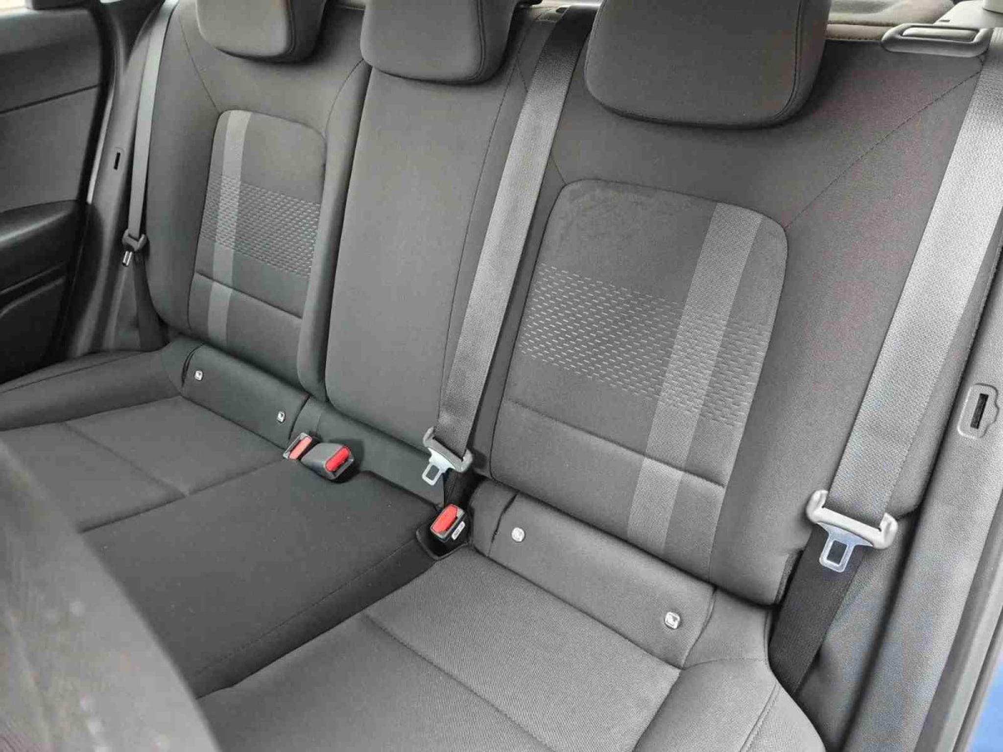 Hyundai i20 1.0T-GDI 90 AT Trend (2026) - Photo 9