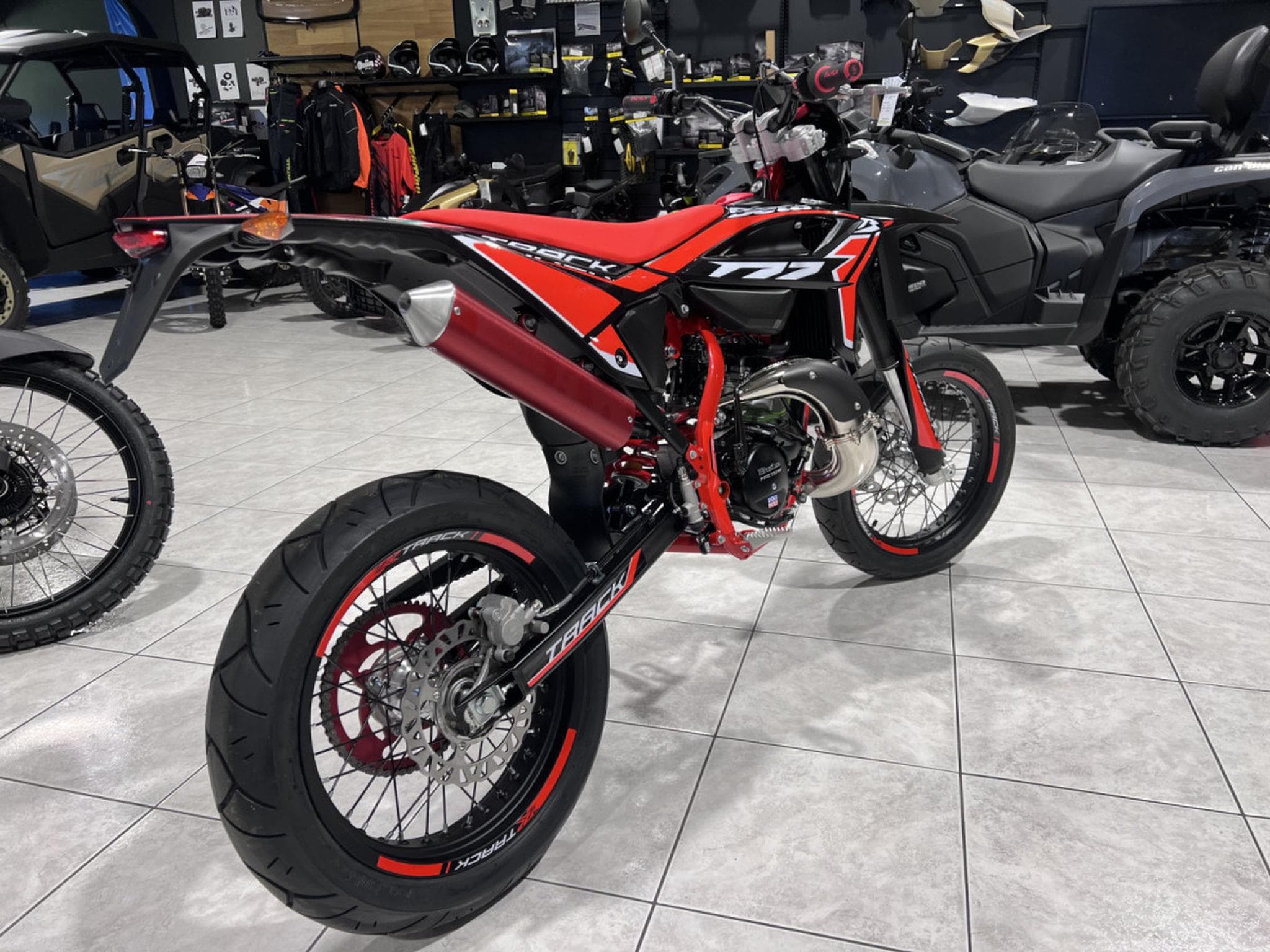 Beta RR Motard 50 TRACK 50 (2026) - Photo 3