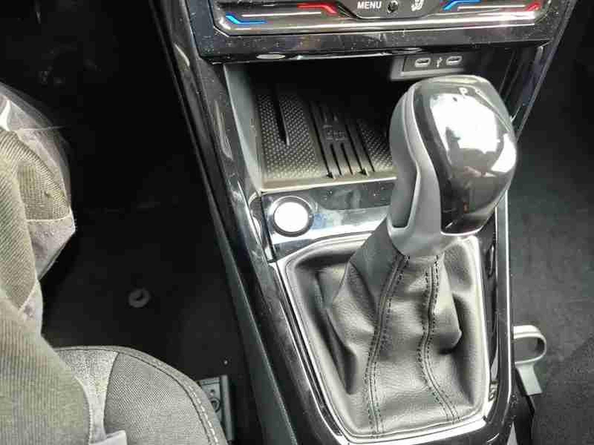 VW T-Cross 1.0 TSi 115 DSG LIFE (2026) - Photo 17