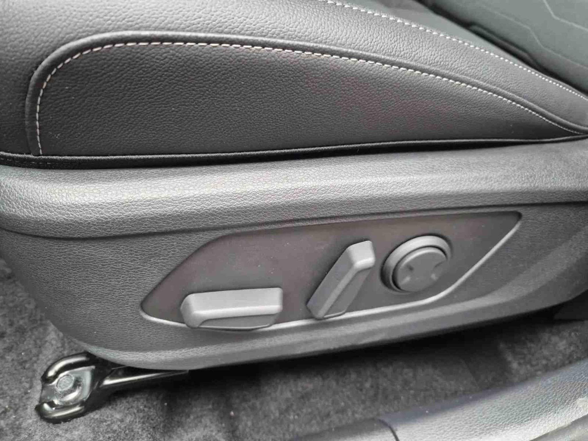 Kia Sportage 1.6 T-GDI AUTO 150 Spirit (2026) - Photo 12